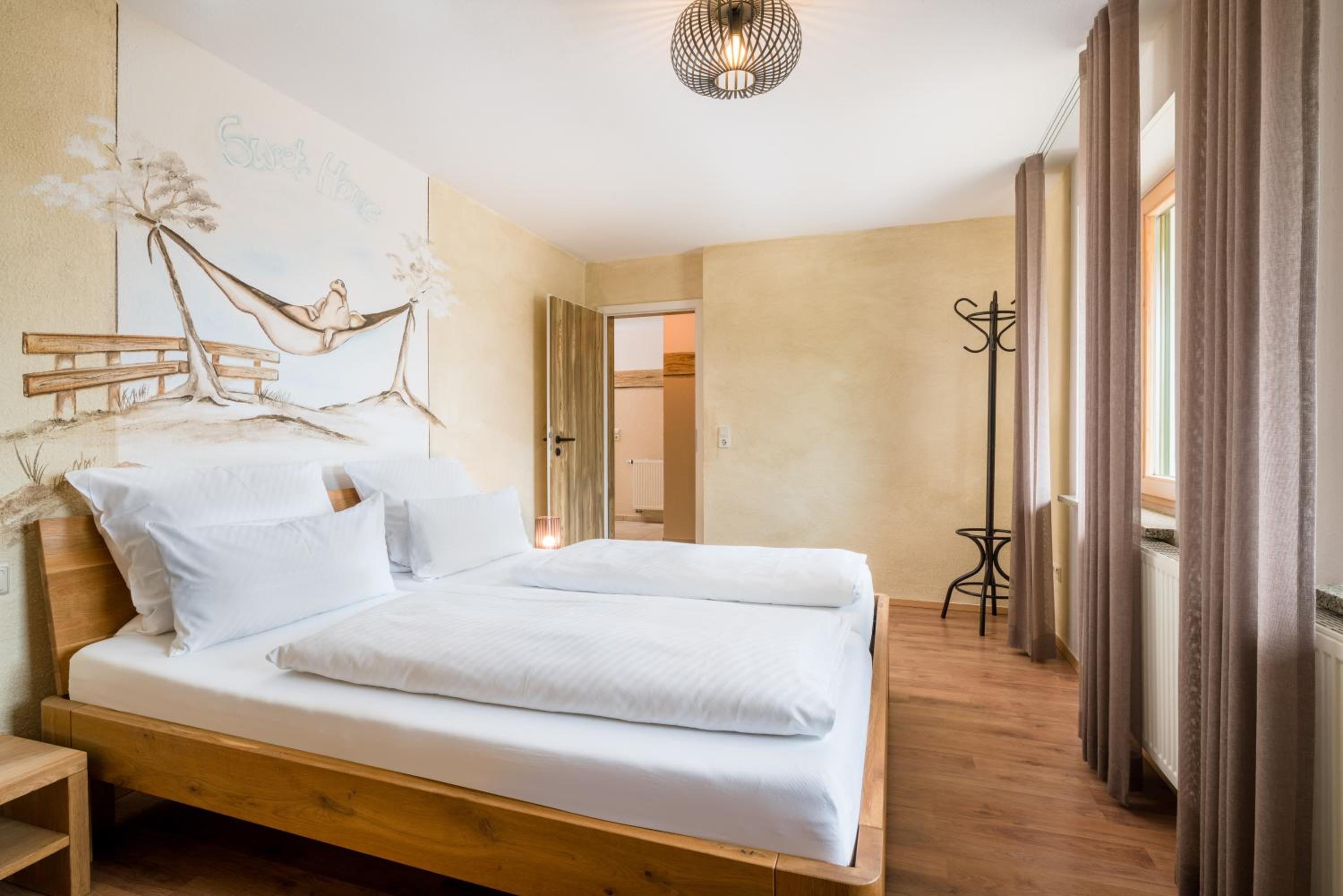 Hotel Hofgut Tiergarten - Property Image 17