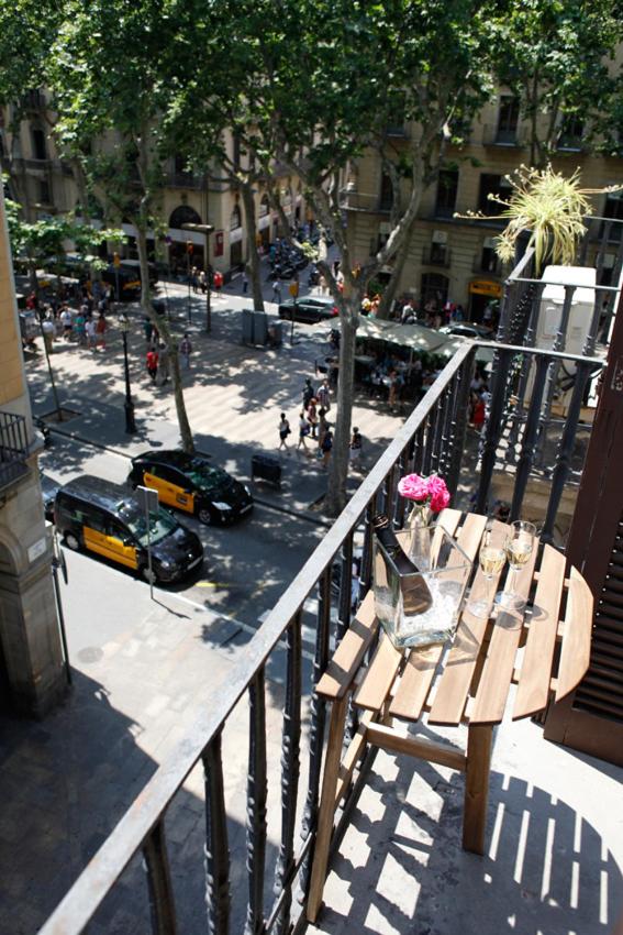 Colom Apartments