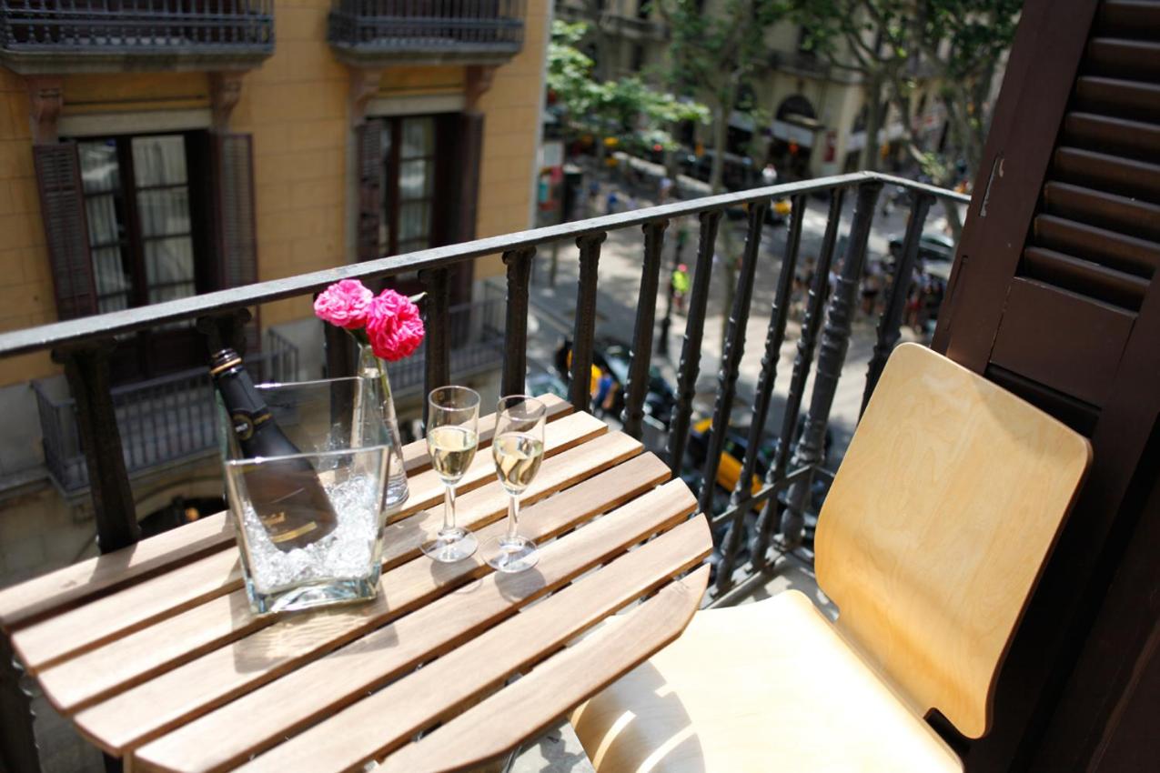 Colom Apartments