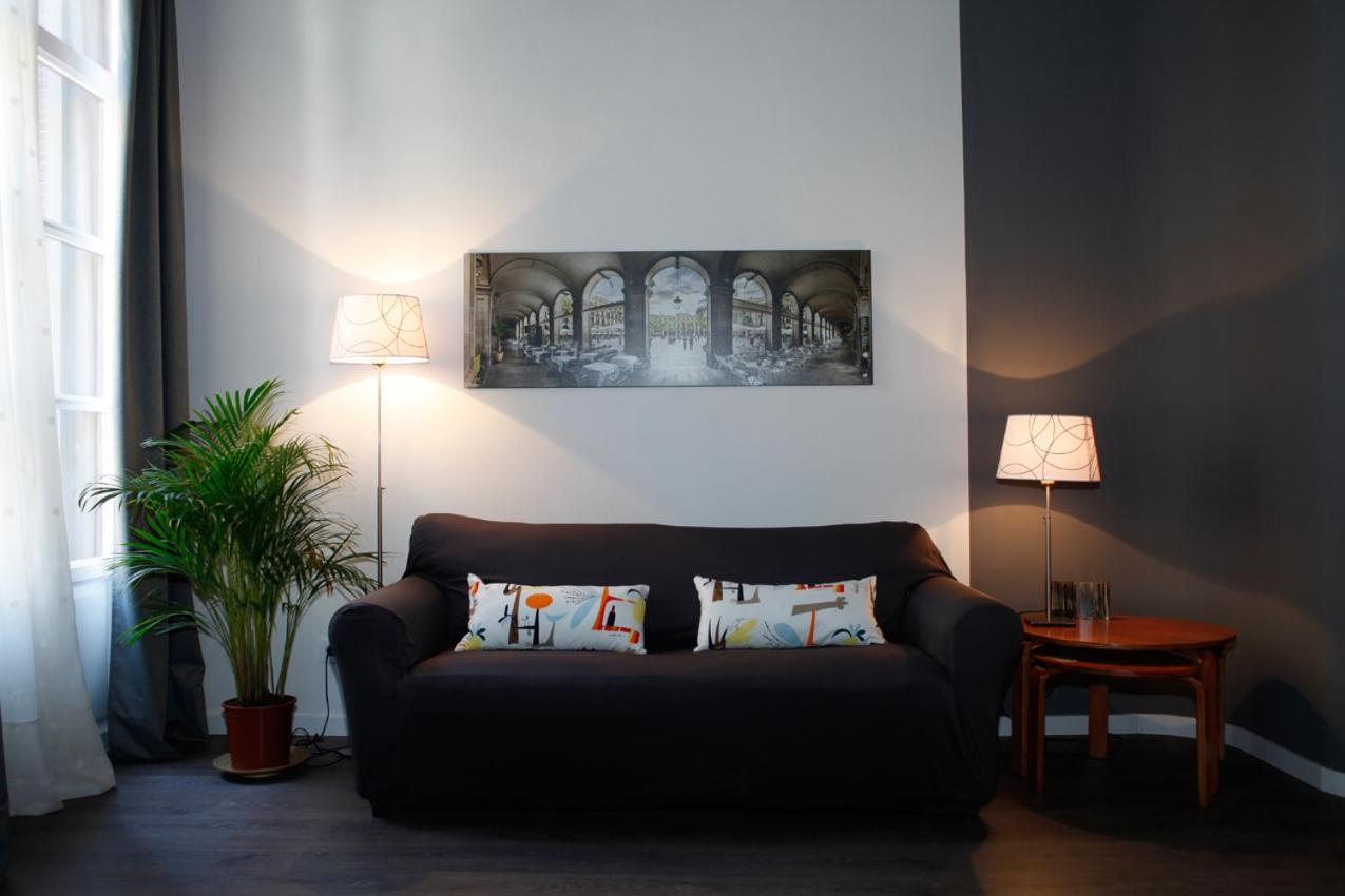 Colom Apartments