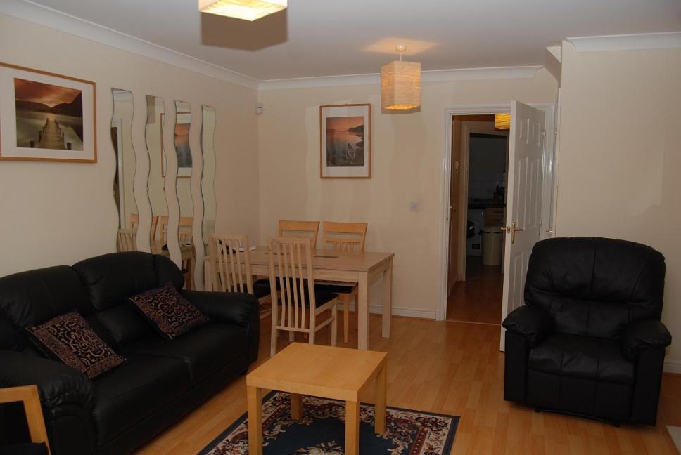 Fantastic 4 bed house with 3 bathrooms in pleasant location