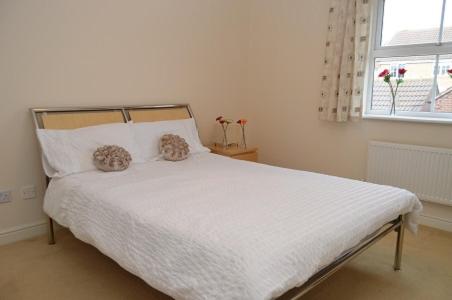 Fantastic 4 bed house with 3 bathrooms in pleasant location