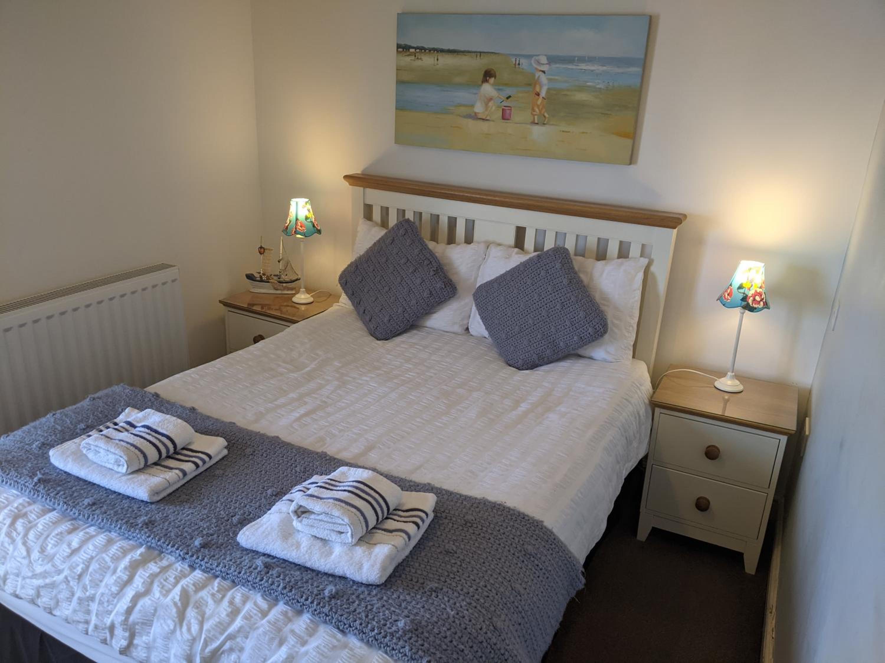 Whitby Sea View Cottage Prime Historic Old Town Location view 3