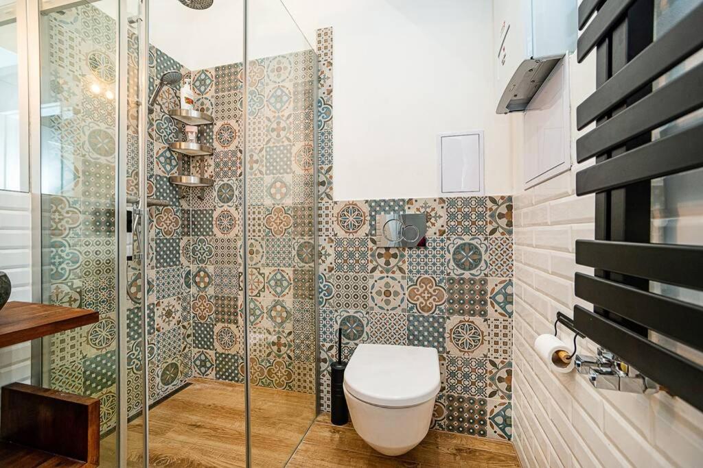 Elegant, modern, 2-bed flat by Museum of Prague