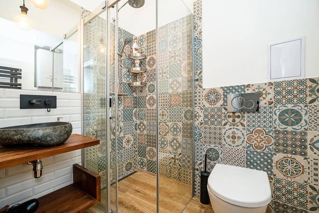 Elegant, modern, 2-bed flat by Museum of Prague
