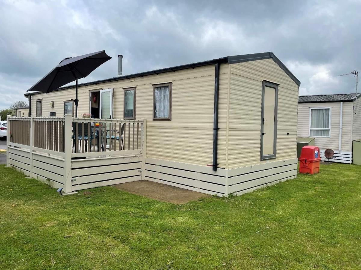 23 The Lawns Pevensey Bay Holiday Park view 4