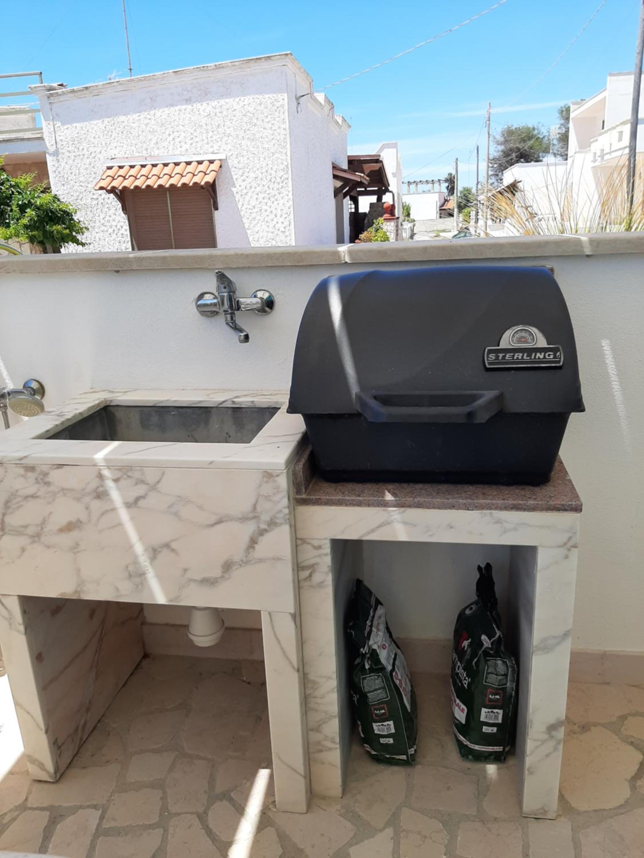 La Maison Blue a 100 mt dal mare - holiday2pet,com -