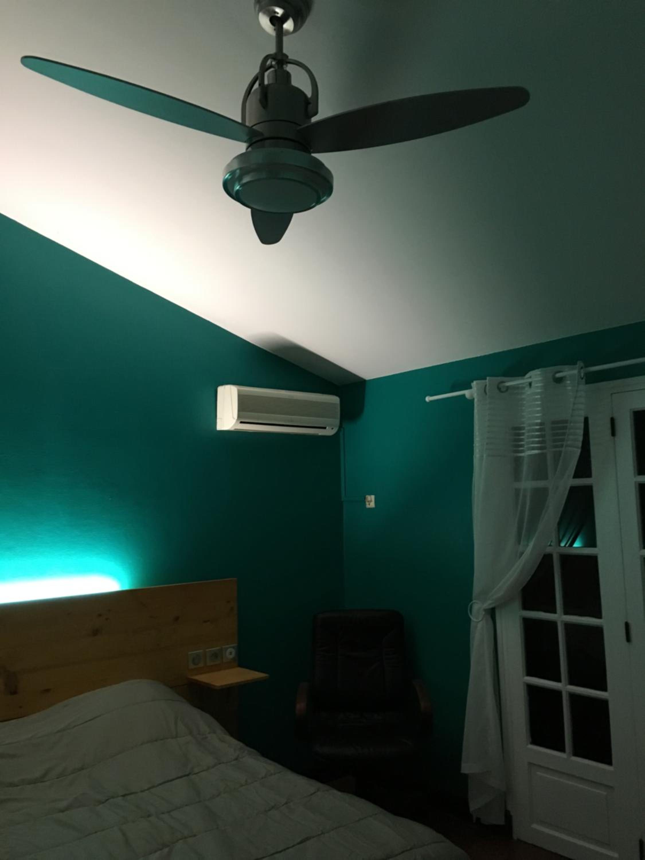Photo 33