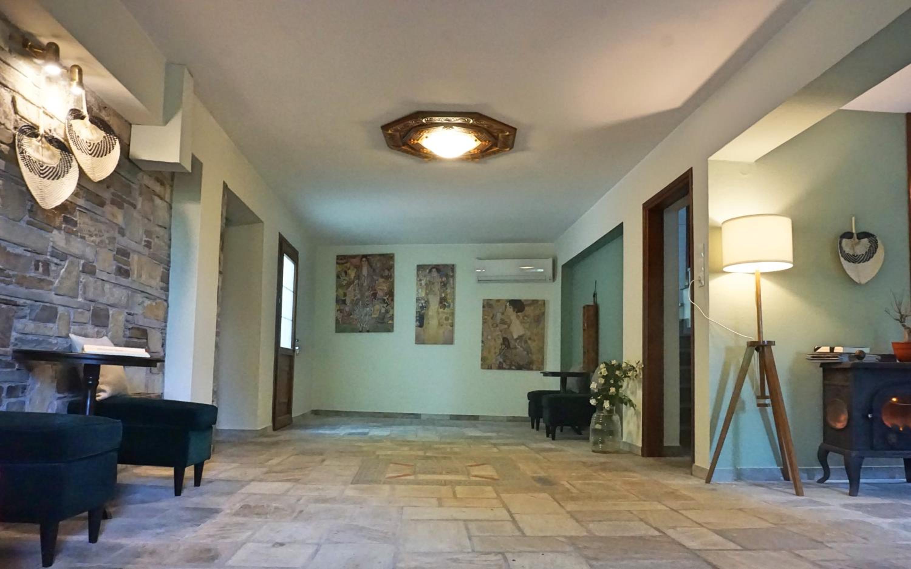 Artemisia House