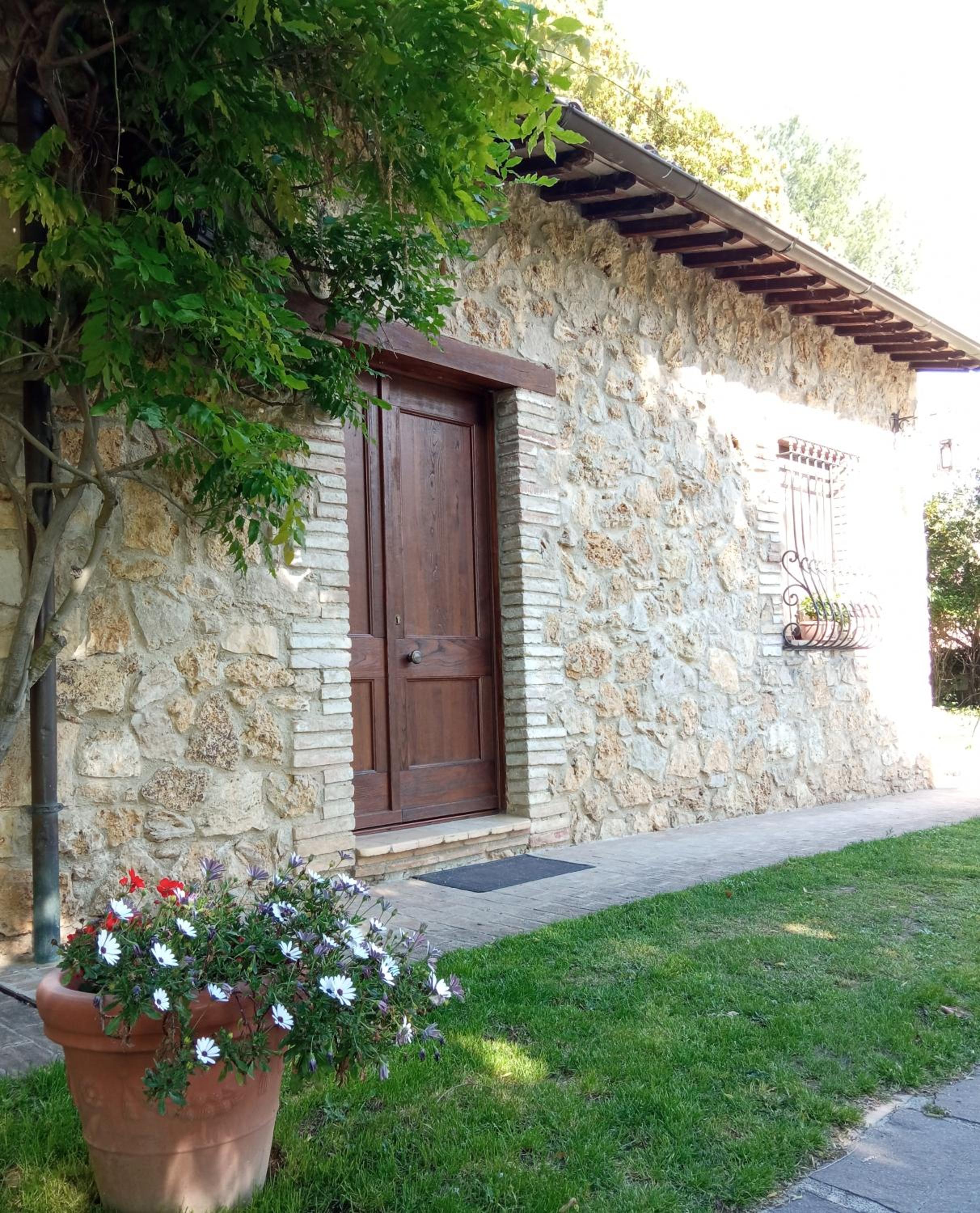 All'Ombra di San Damiano