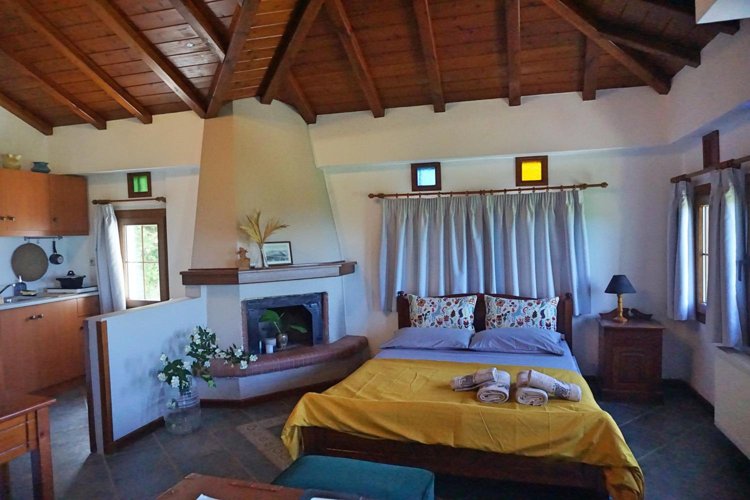 Artemisia House