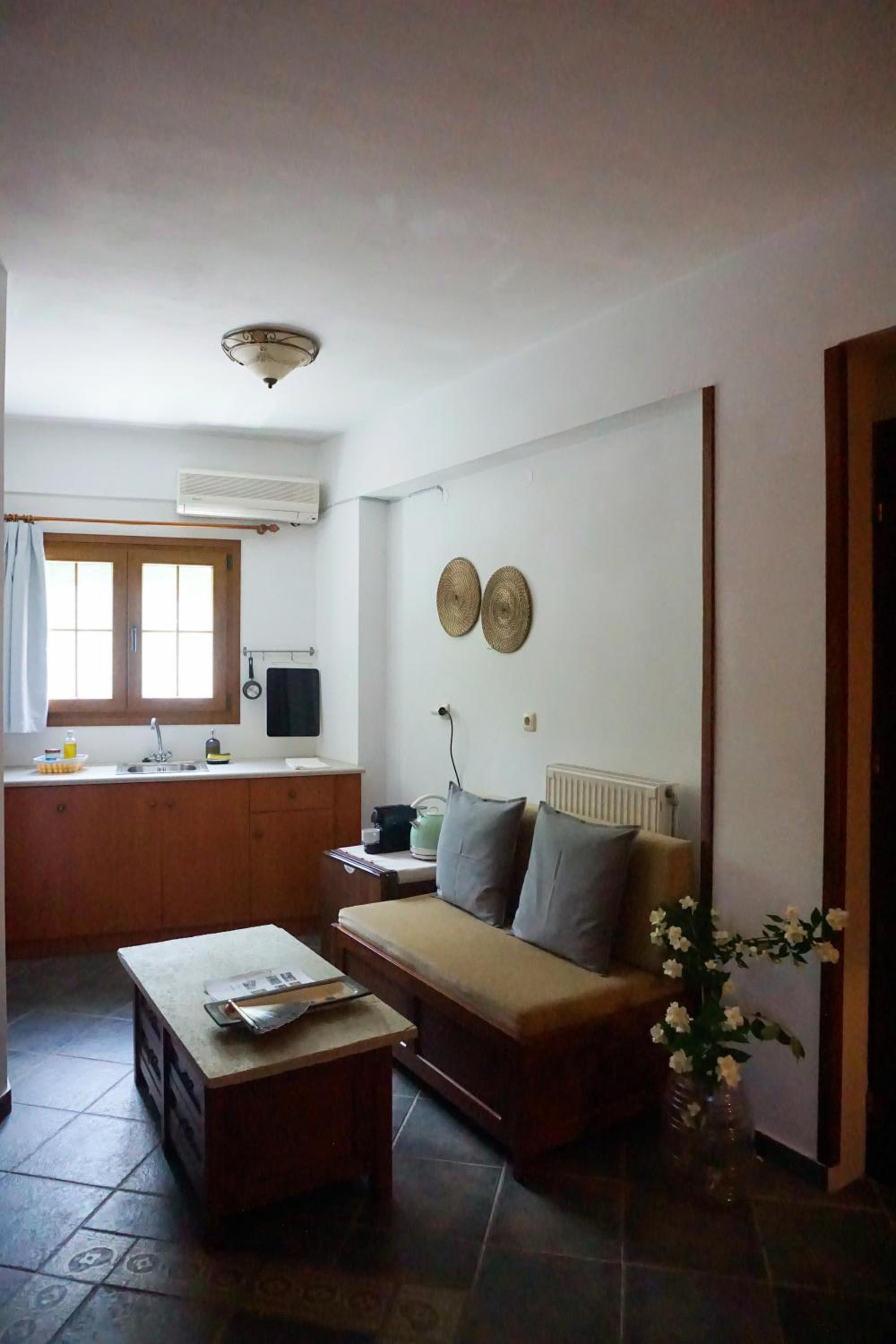 Artemisia House