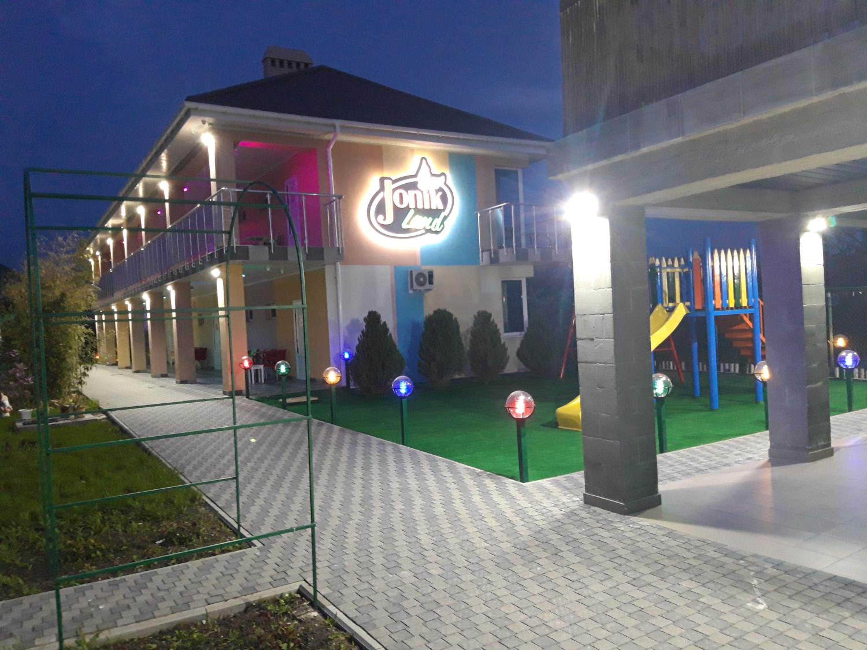 Hotel Jonik Land