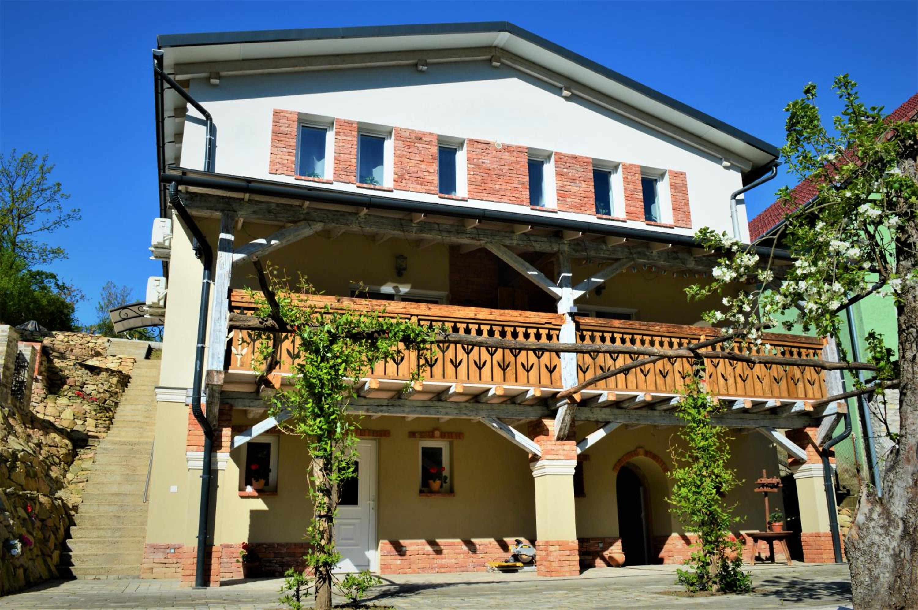 Photo 43