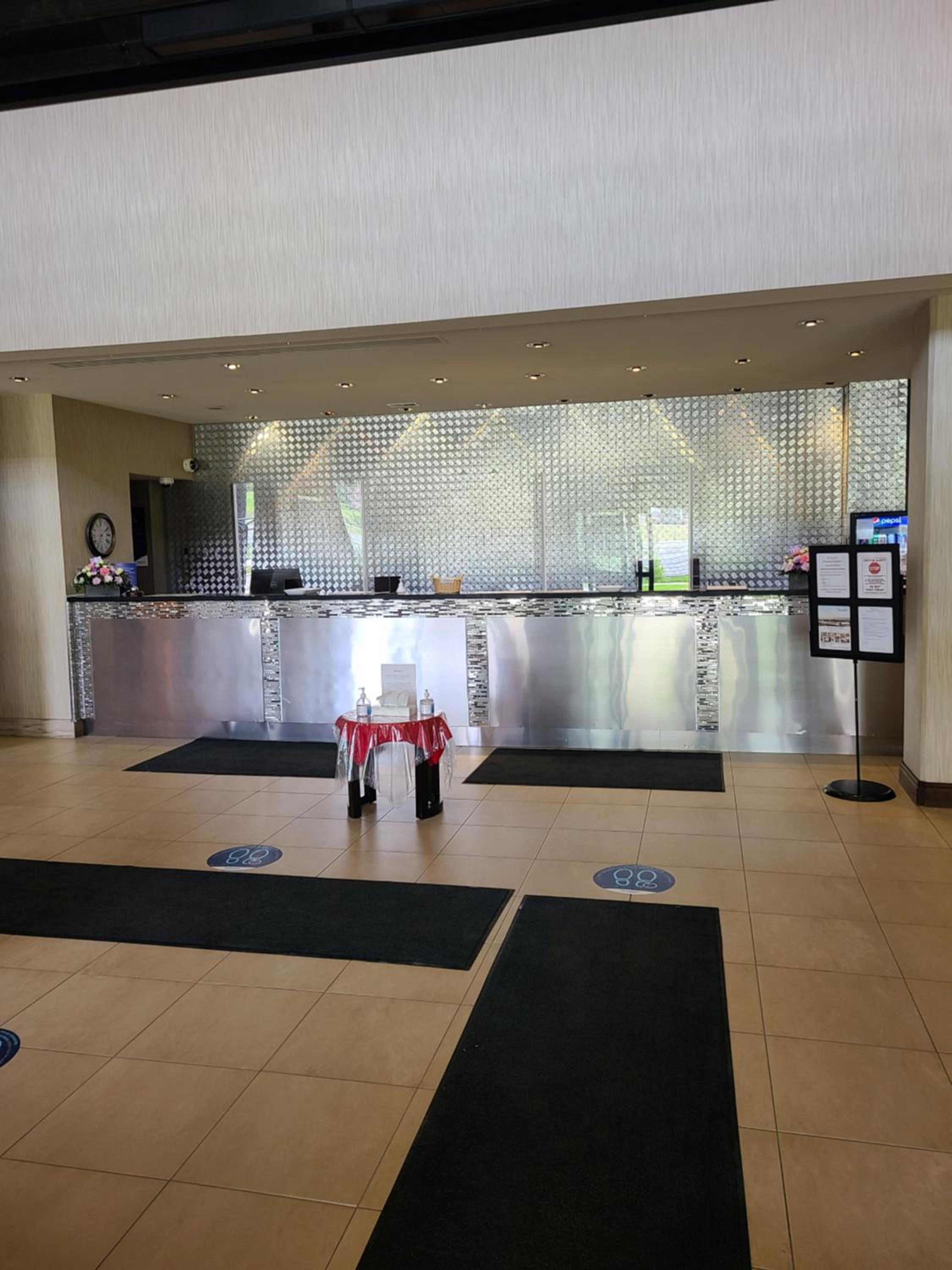 Belleville Vacations - Ramada by Wyndham Belleville Harbourview Conference Center - Property Image 56