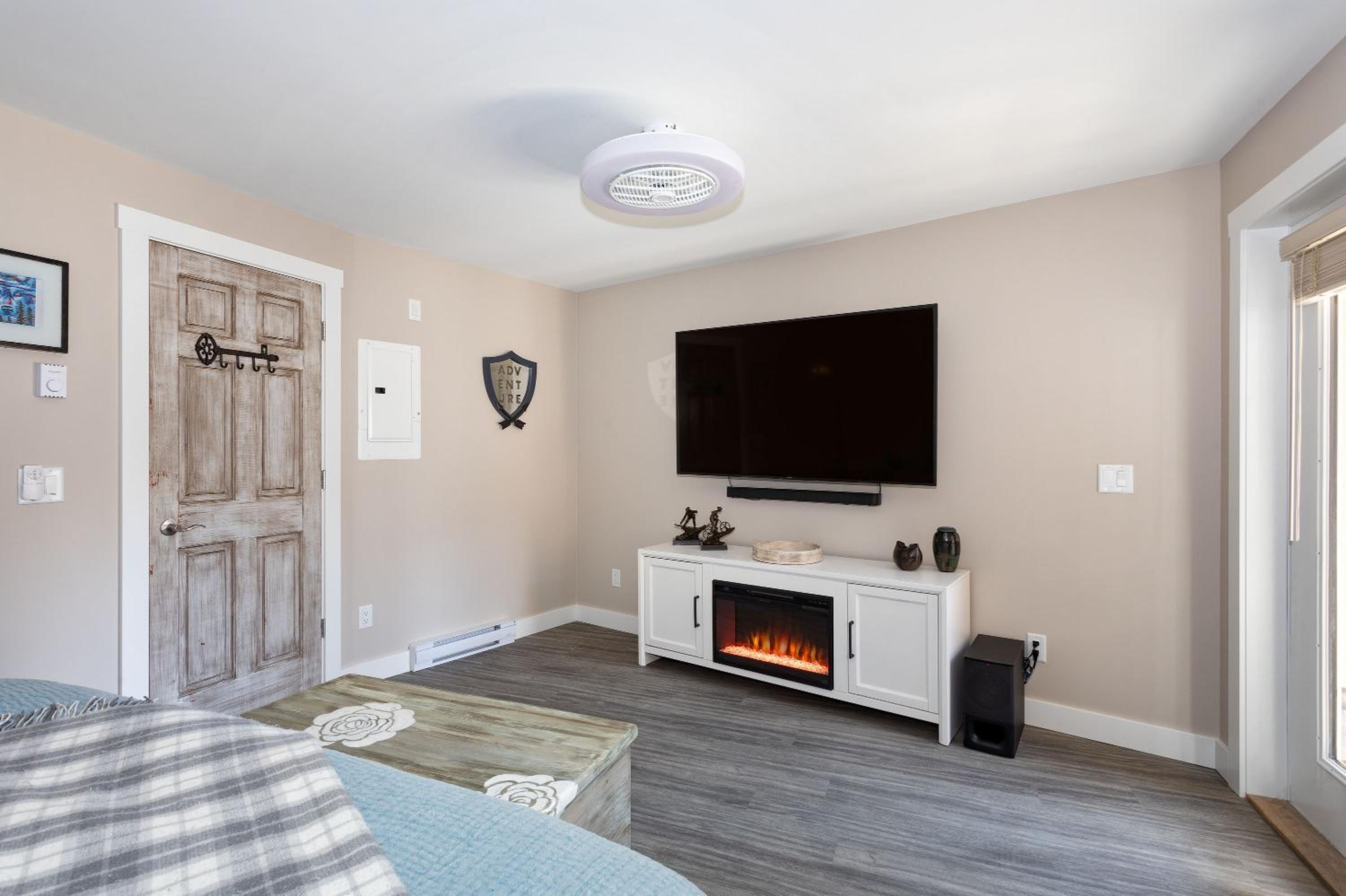 Renovated & Spacious 1bed/2bath Whistler Village