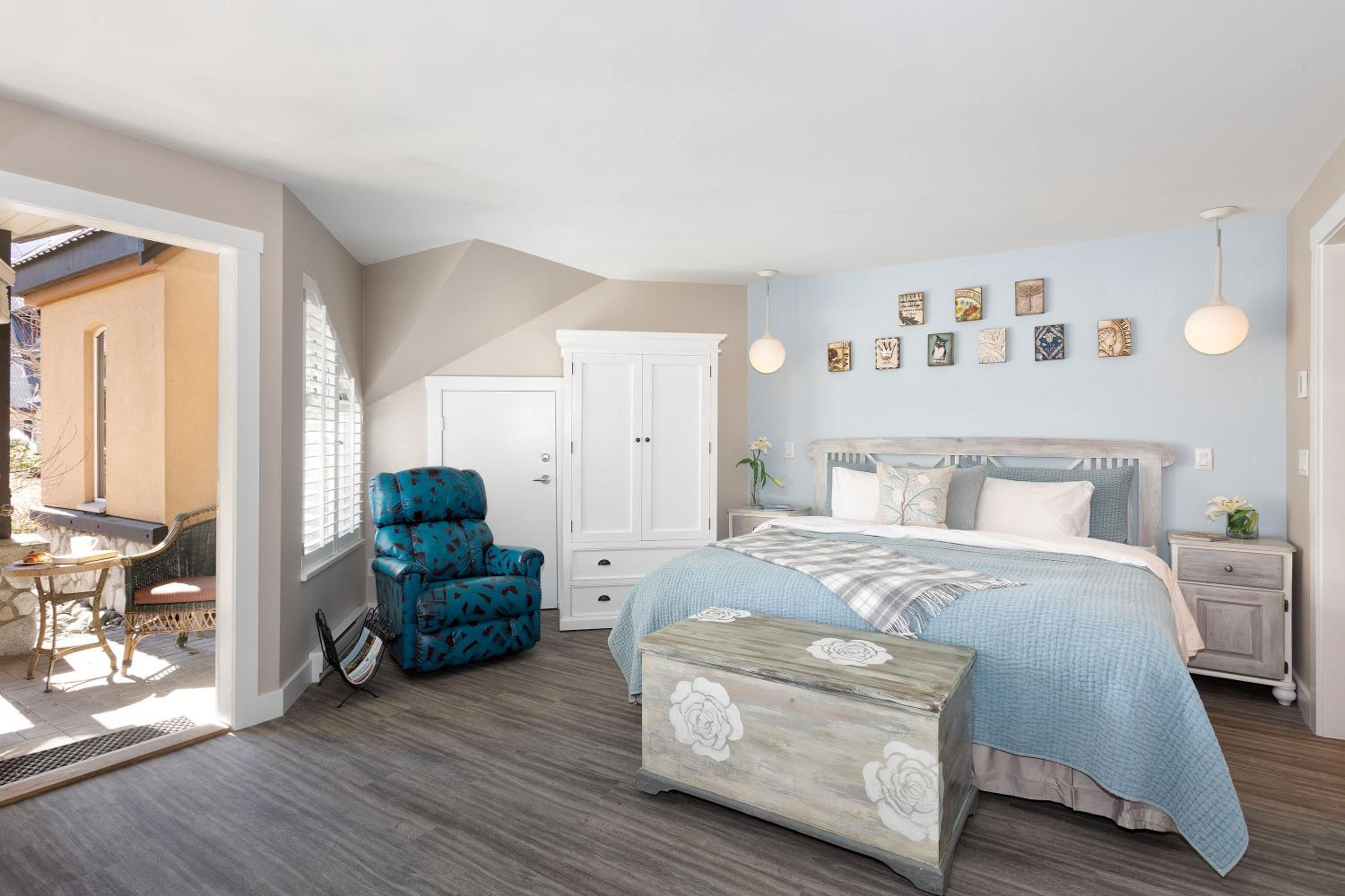 Renovated & Spacious 1bed/2bath Whistler Village