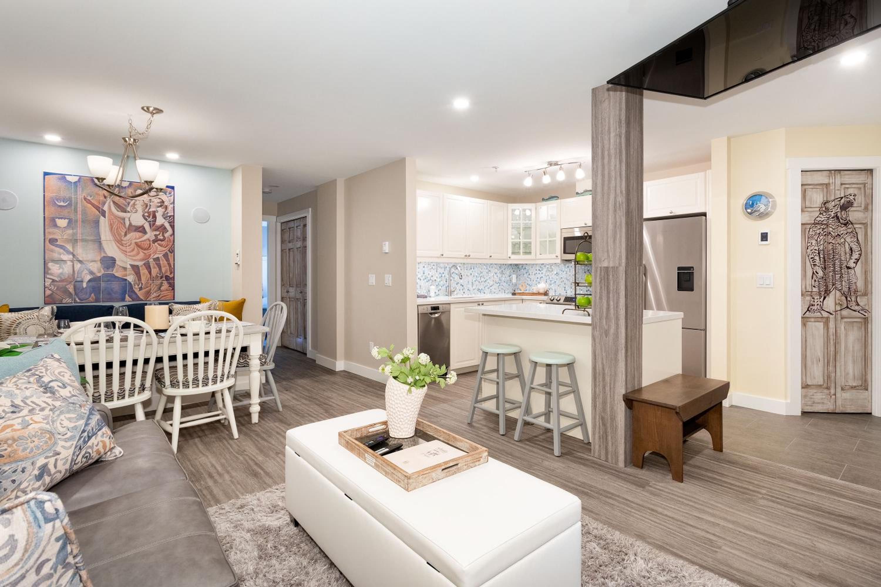 Renovated & Spacious 1bed/2bath Whistler Village