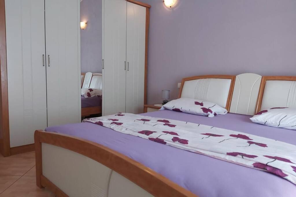 Beautiful apartment 80 m from the sea photo 2