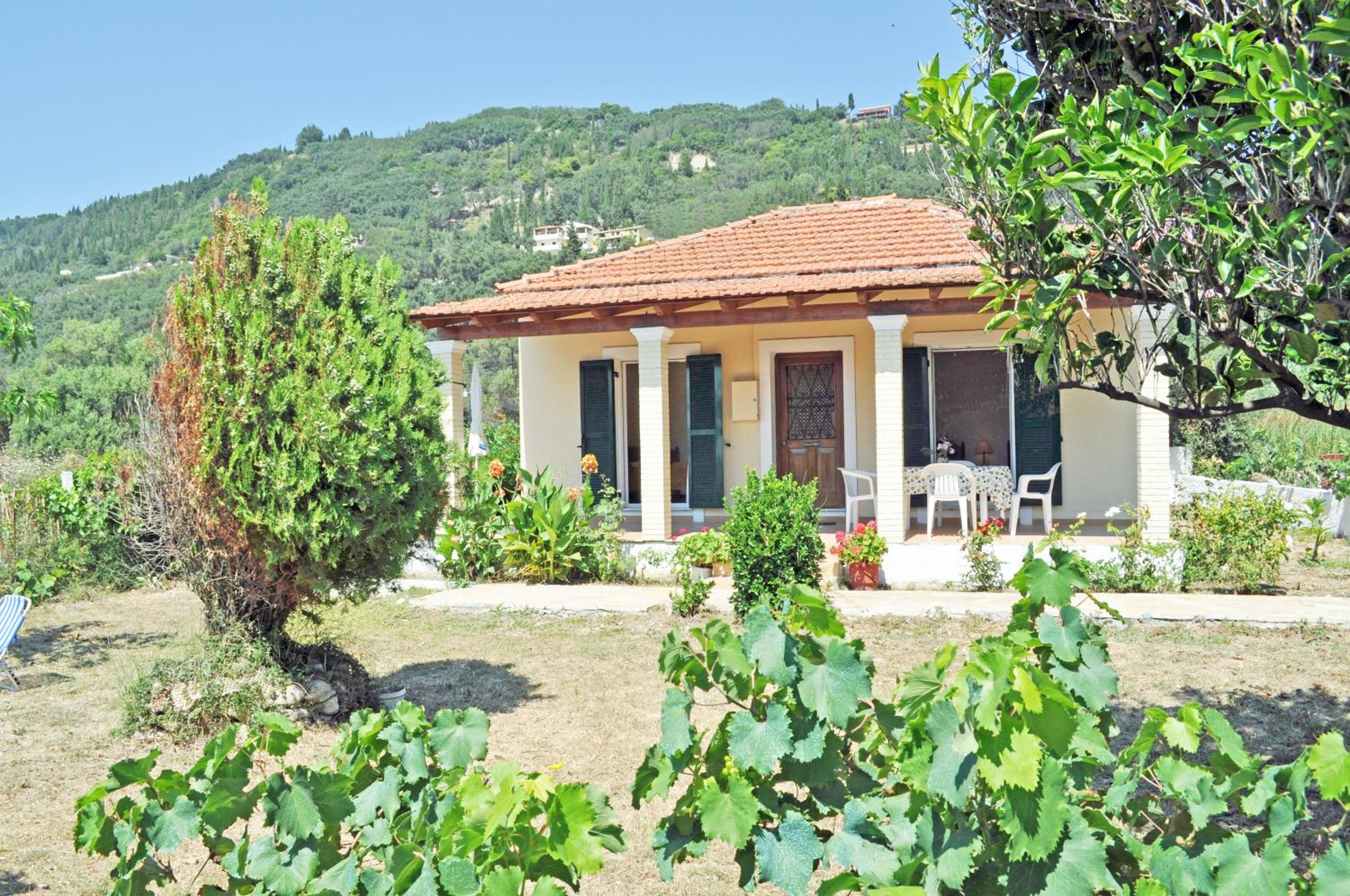 Beach house Yannis in Agios Gordios beach on Corfu view 5