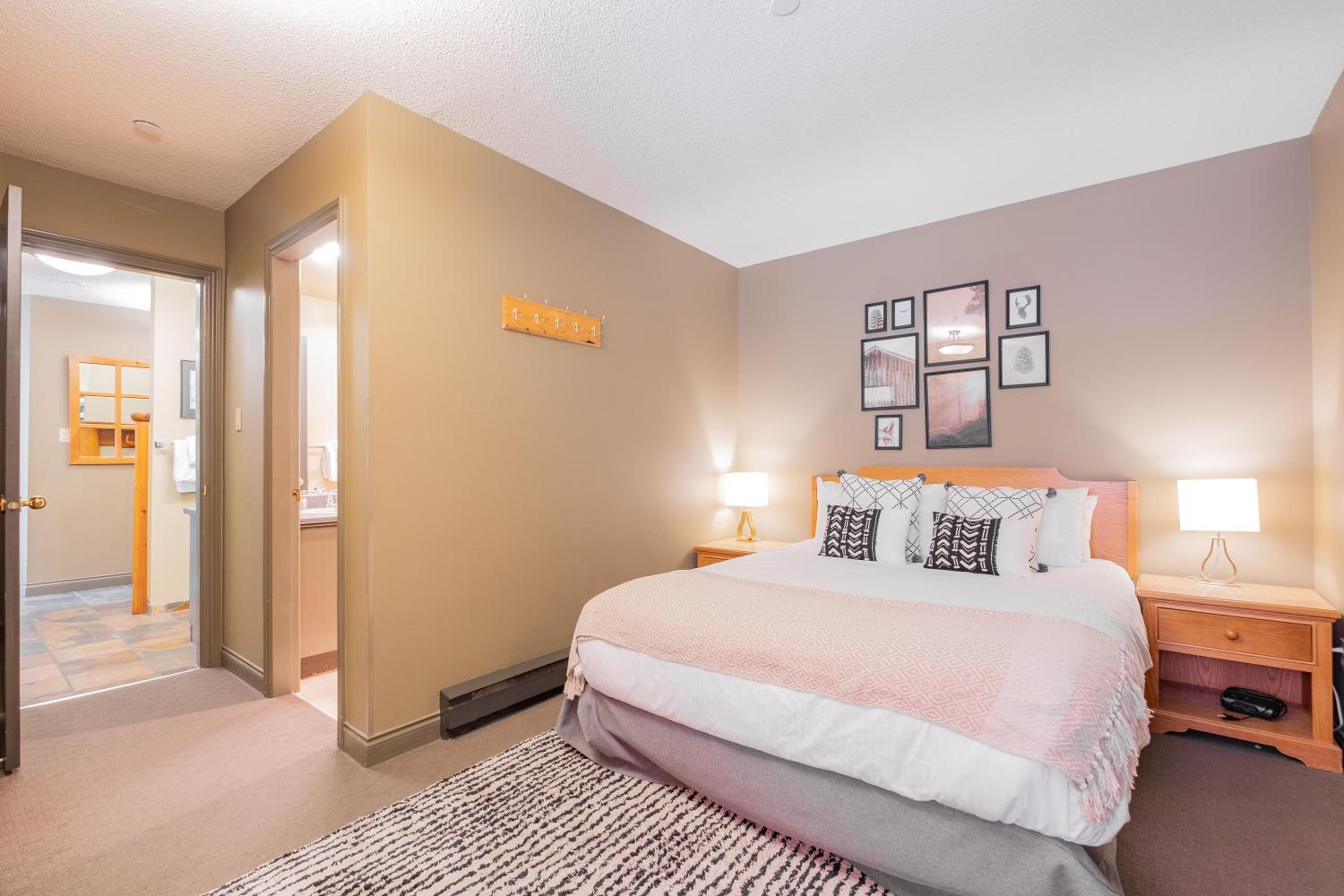 Wildwood Lodge by Outpost Whistler