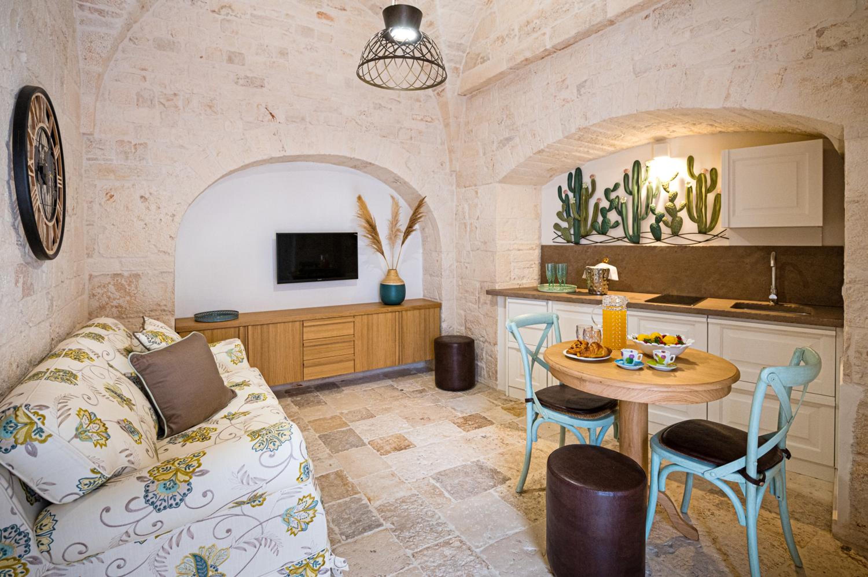 Petra Suite view 4
