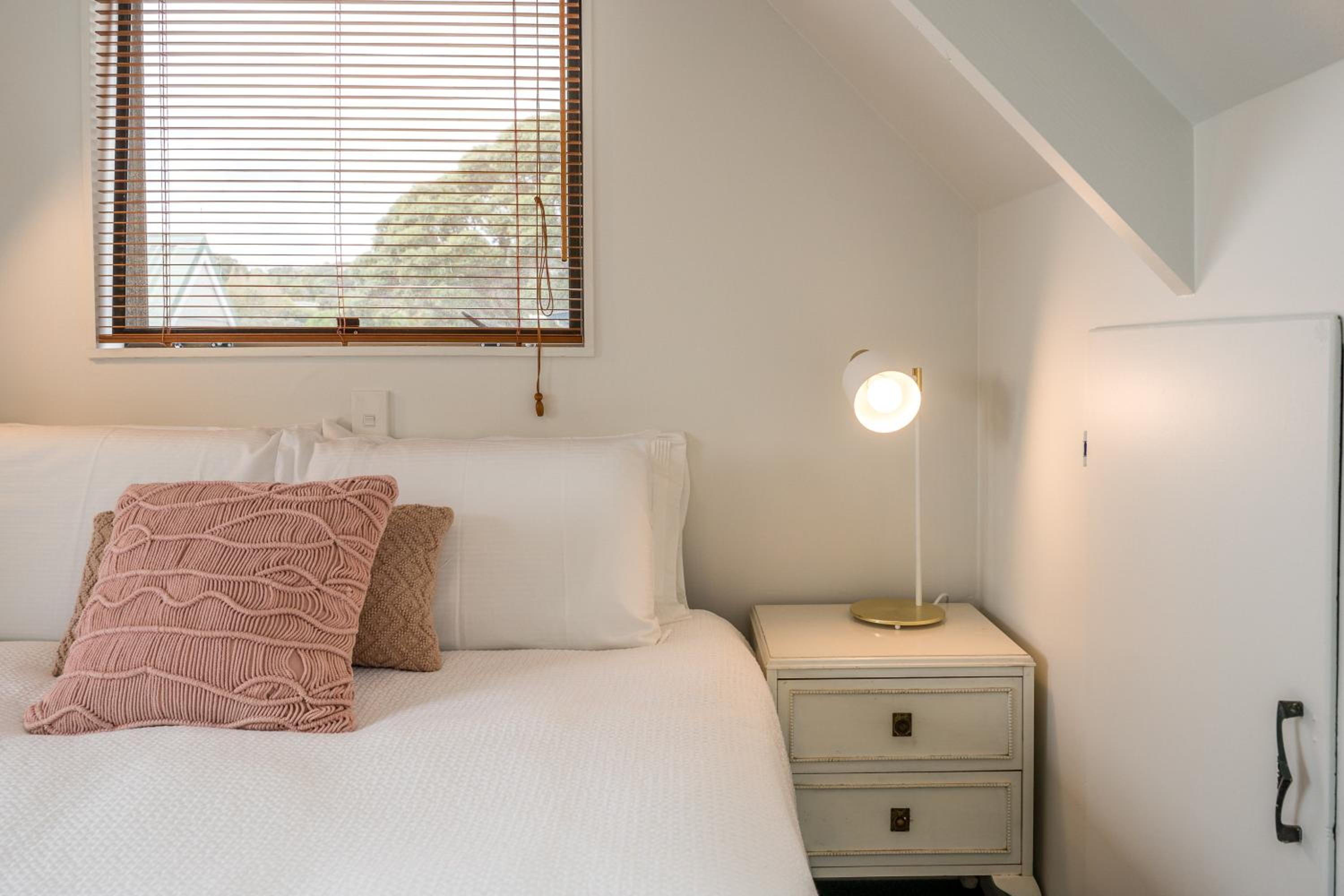 Blackpool Bayside - Stay Waiheke view 3