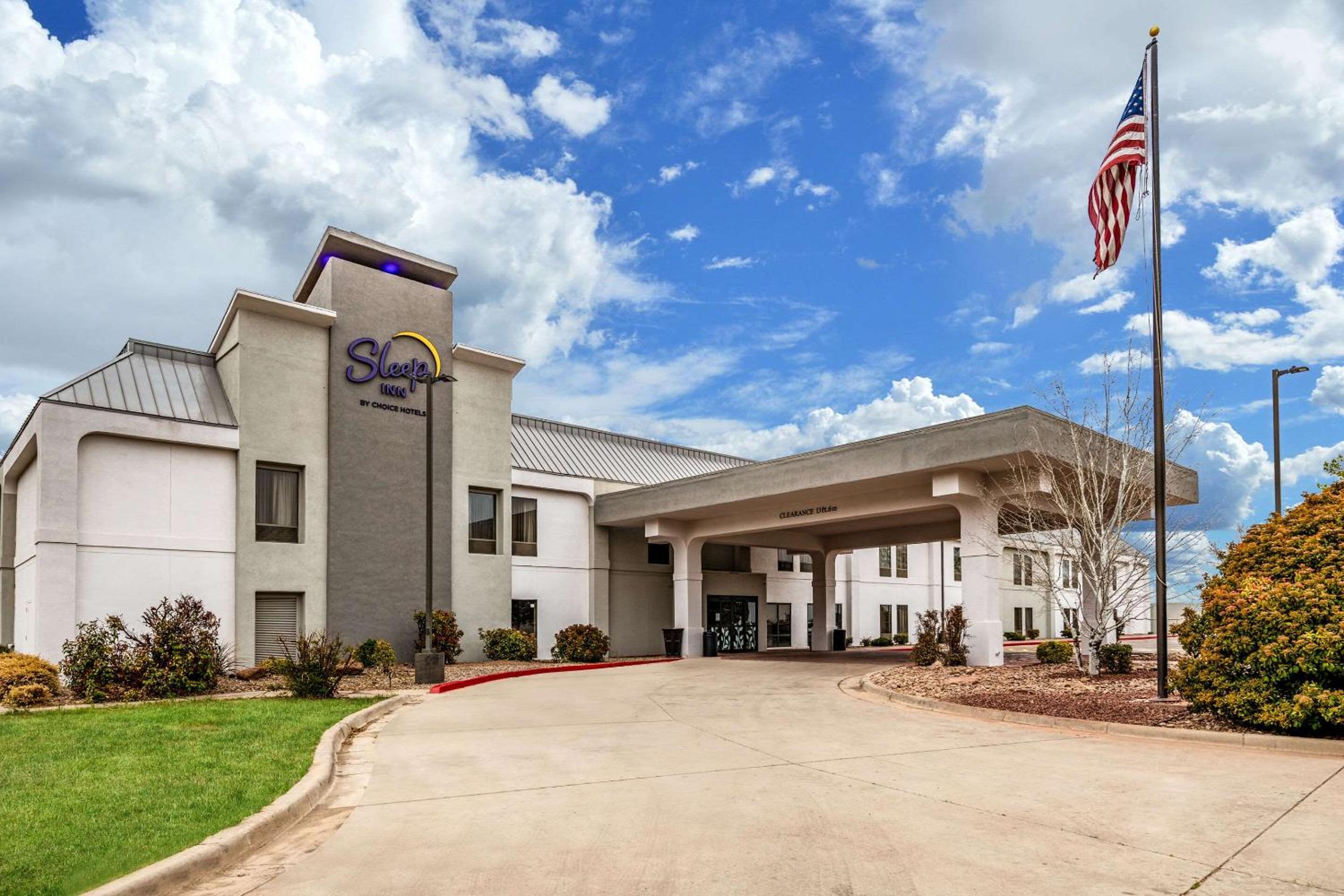 Clovis Vacations - Sleep Inn - Property Image 2