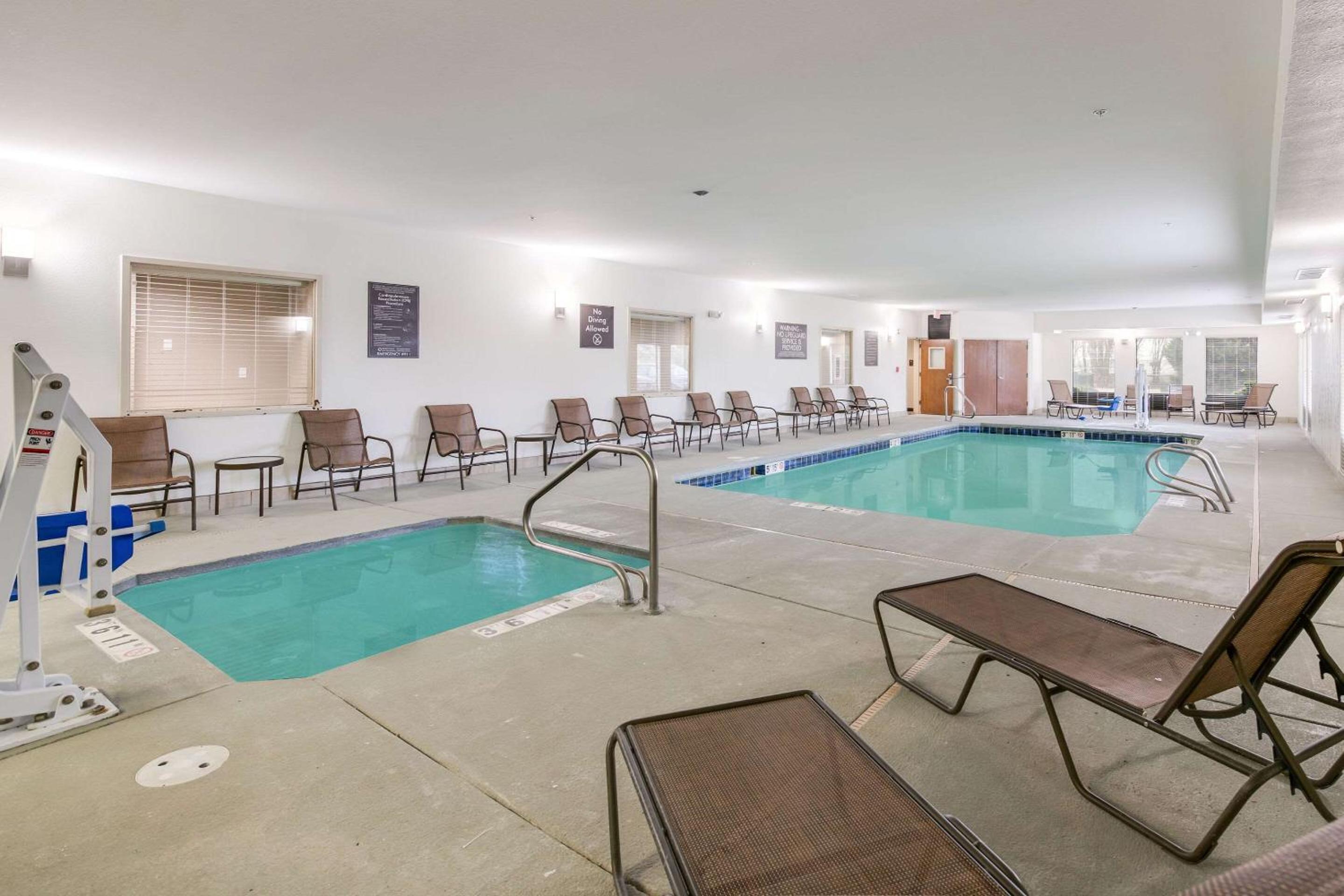 Clovis Vacations - Sleep Inn - Property Image 11