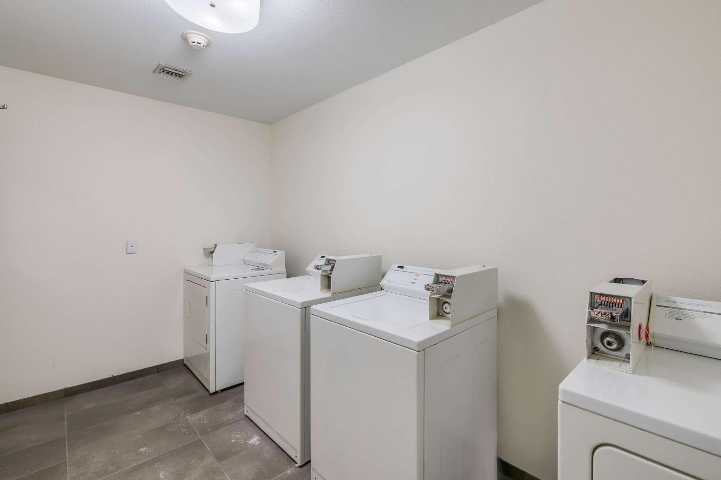 Clovis Vacations - Sleep Inn - Property Image 5