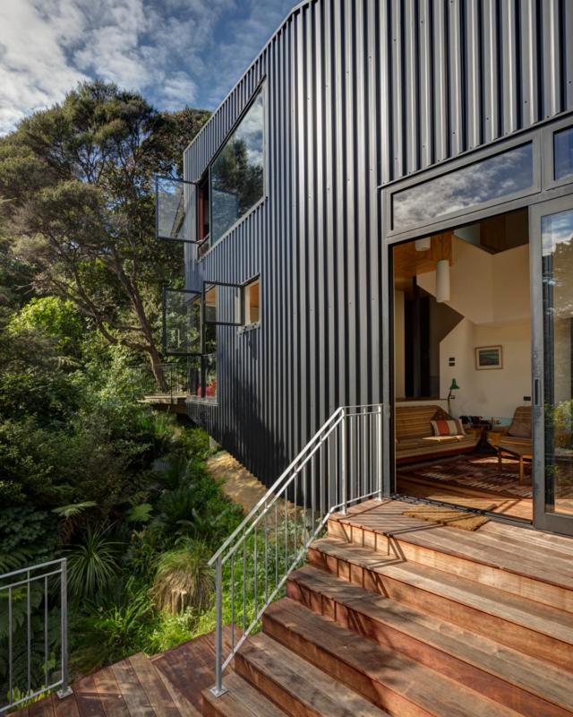 Blackpool House - Stay Waiheke view 4