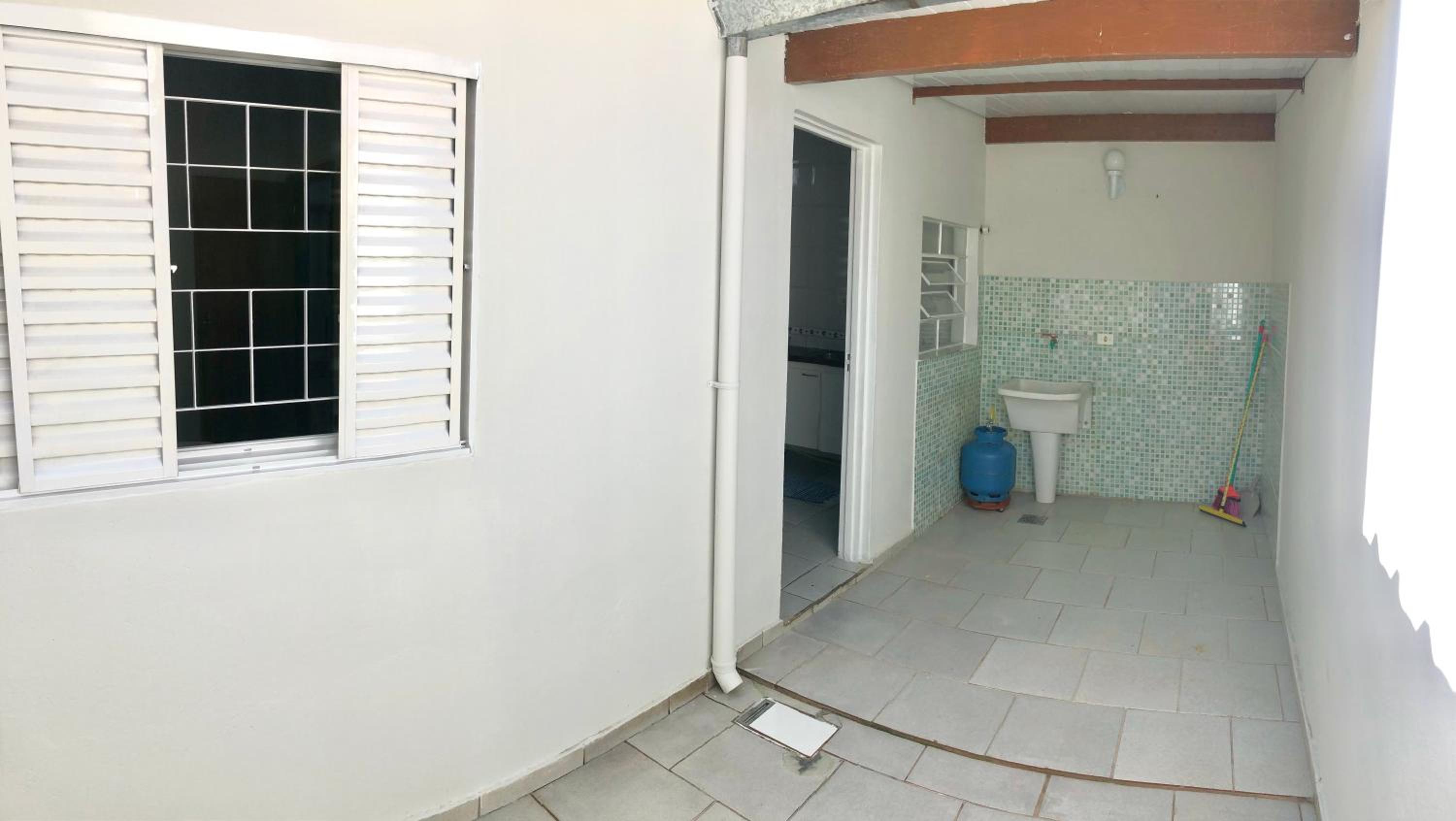 Casa com ótima localização