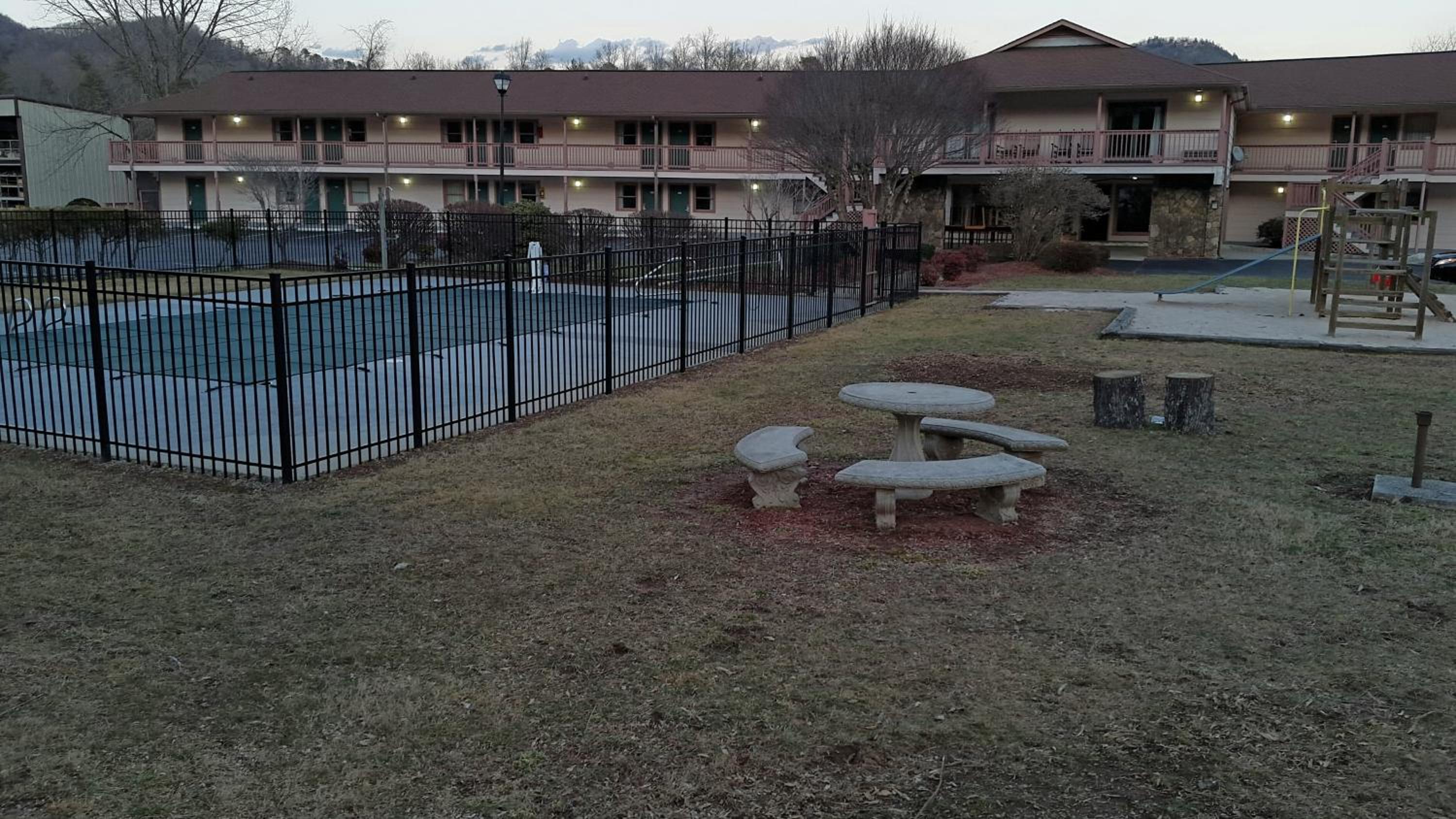 Mountain Valley Inn - Property Image 3