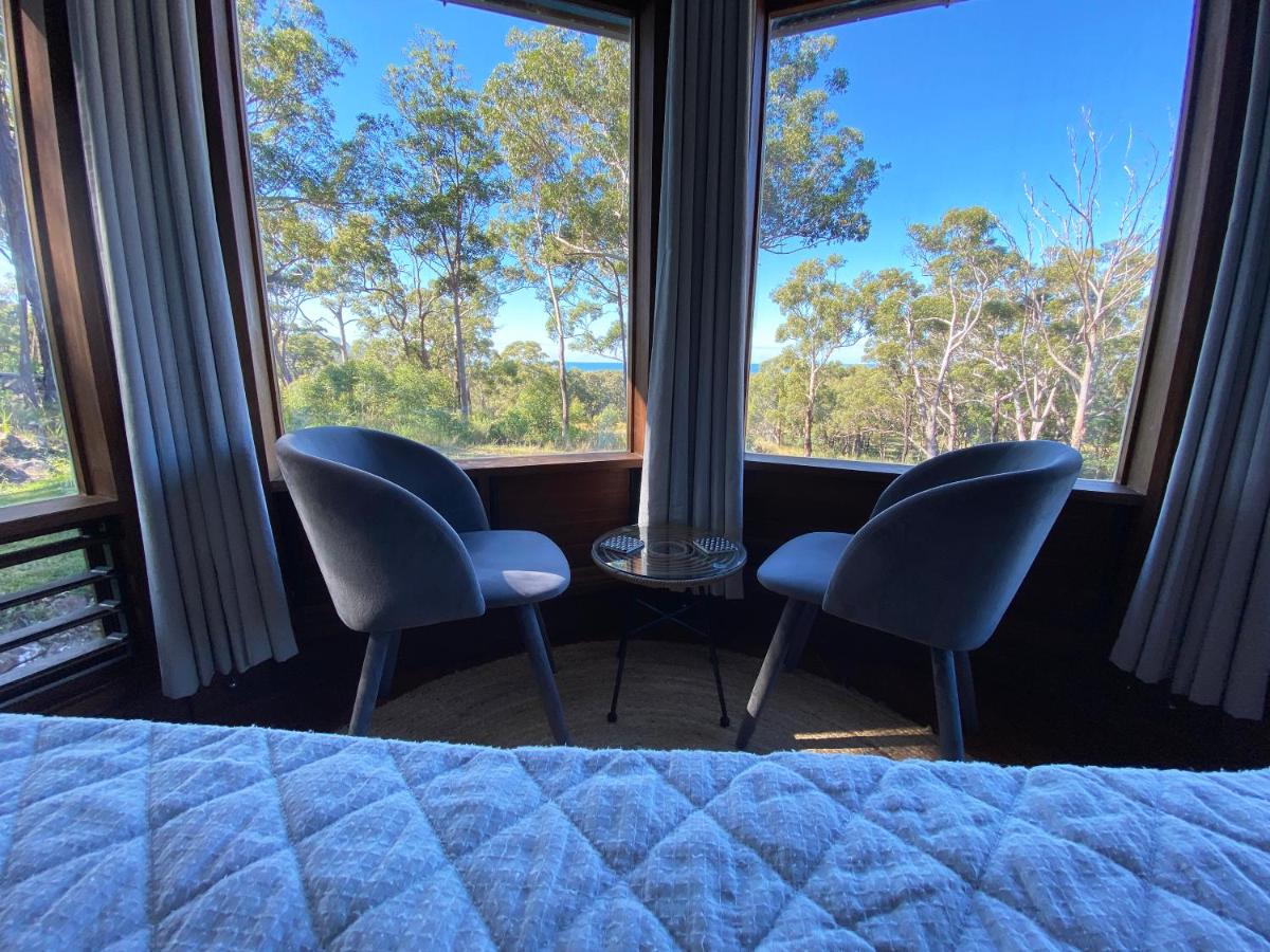 The Pool House - Crescent Head - stunning ocean views, pet friendly