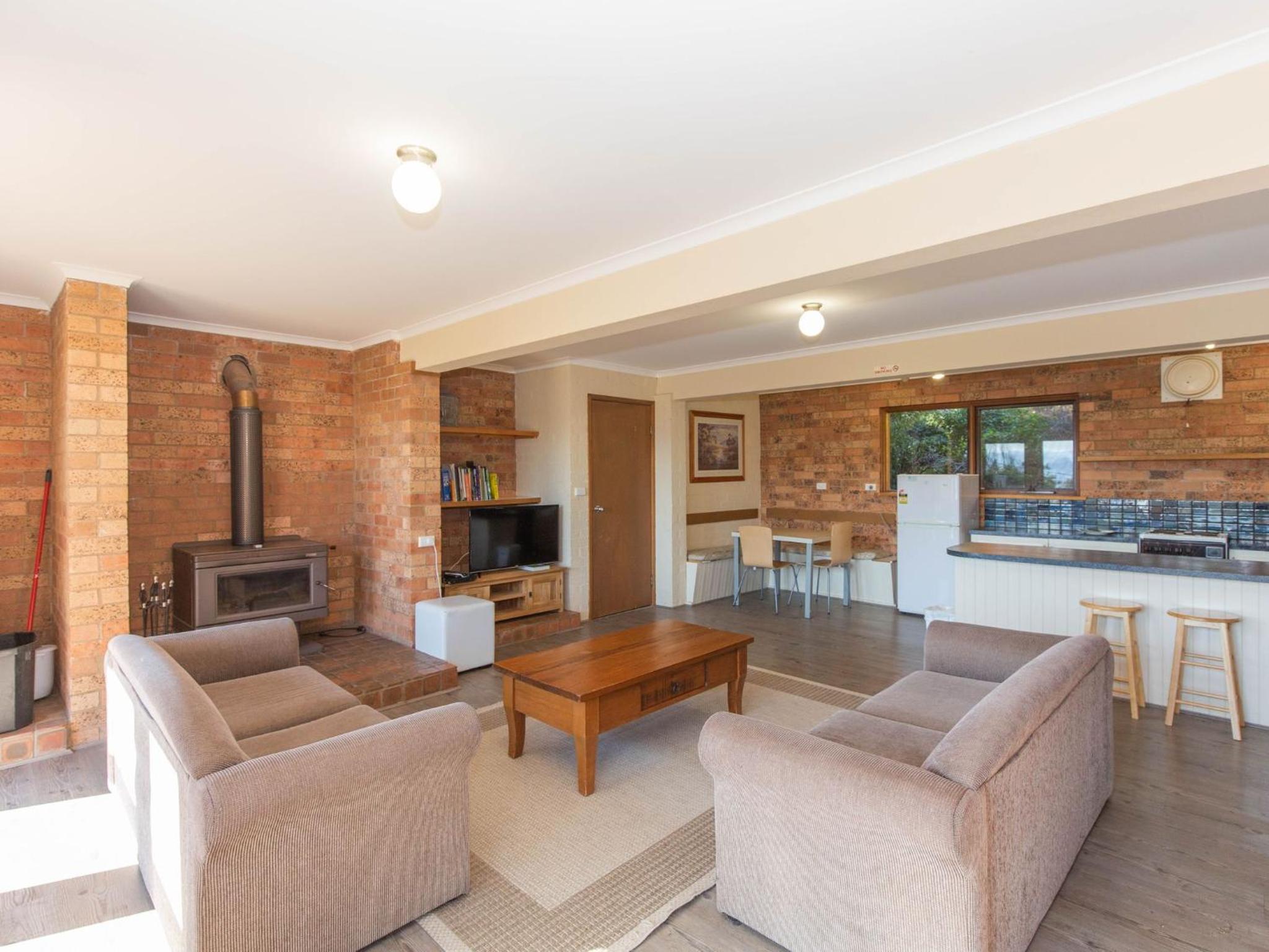 Winterwood 9 Camira Ave