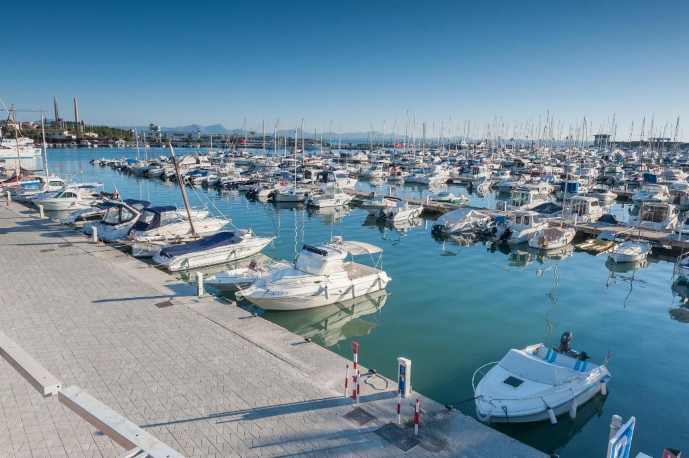 Sa Nacra view 4