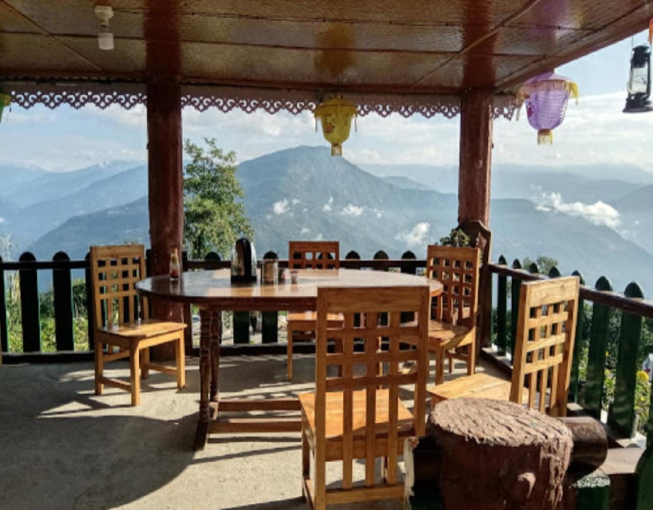 Temi Sarika Homestay view 4