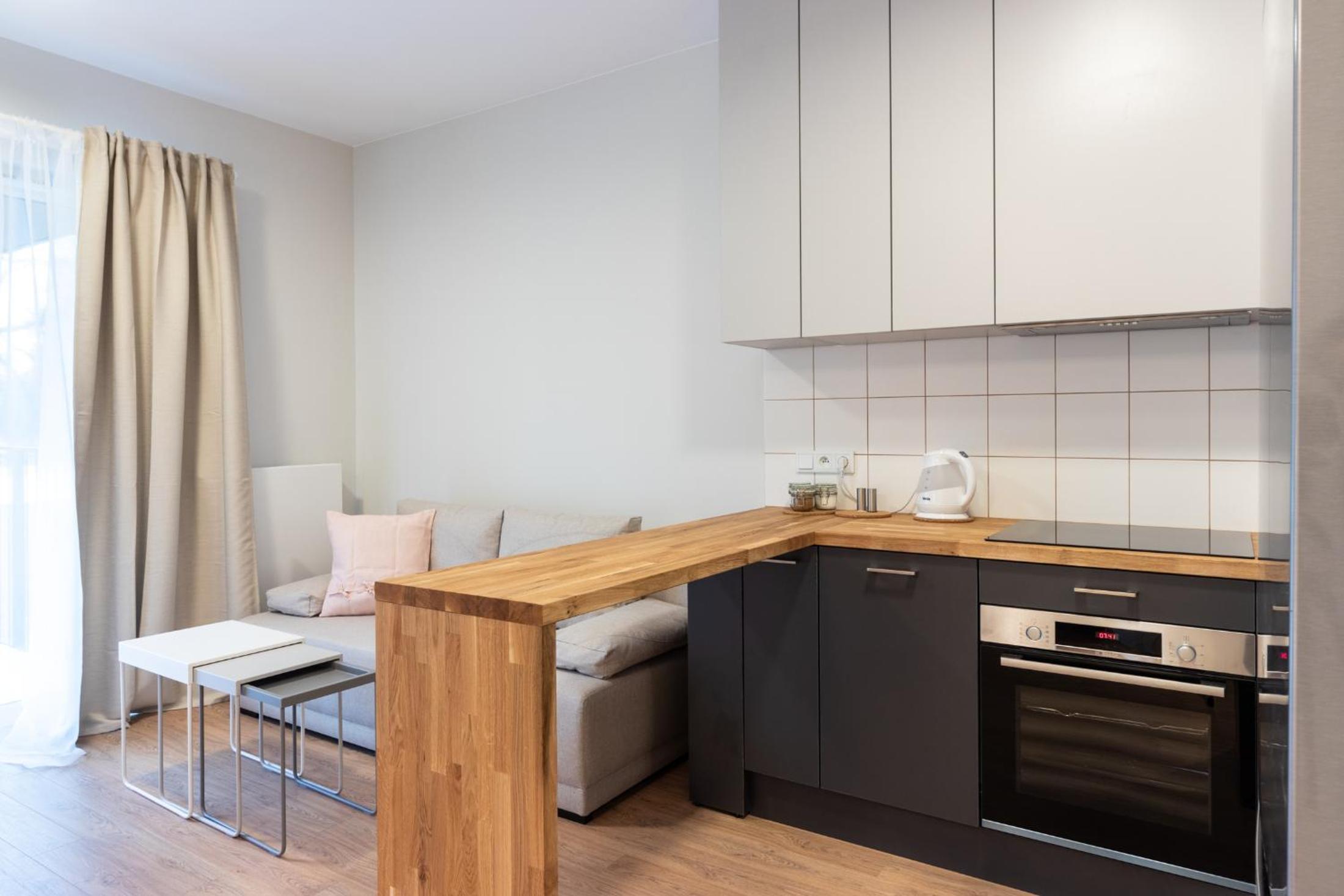 Apartments nearto Main Railway Station view 4