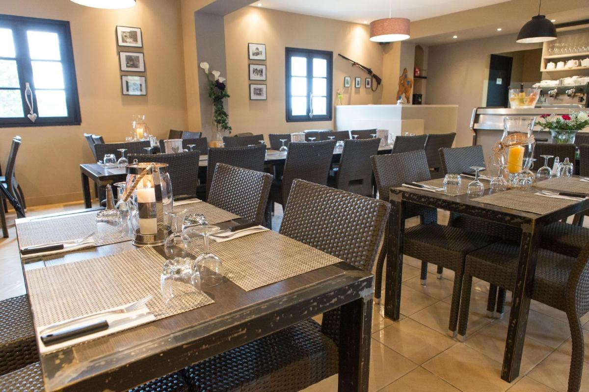 restaurant