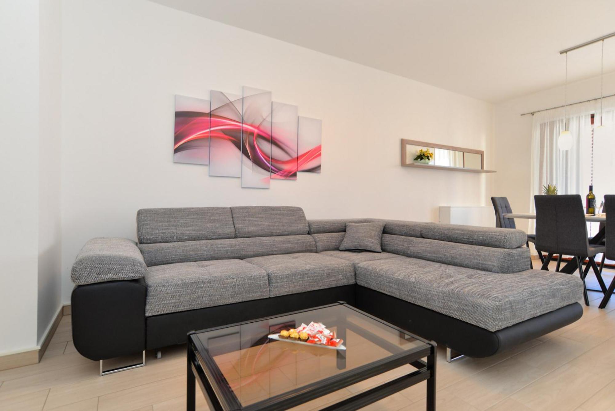 House Pula 2080