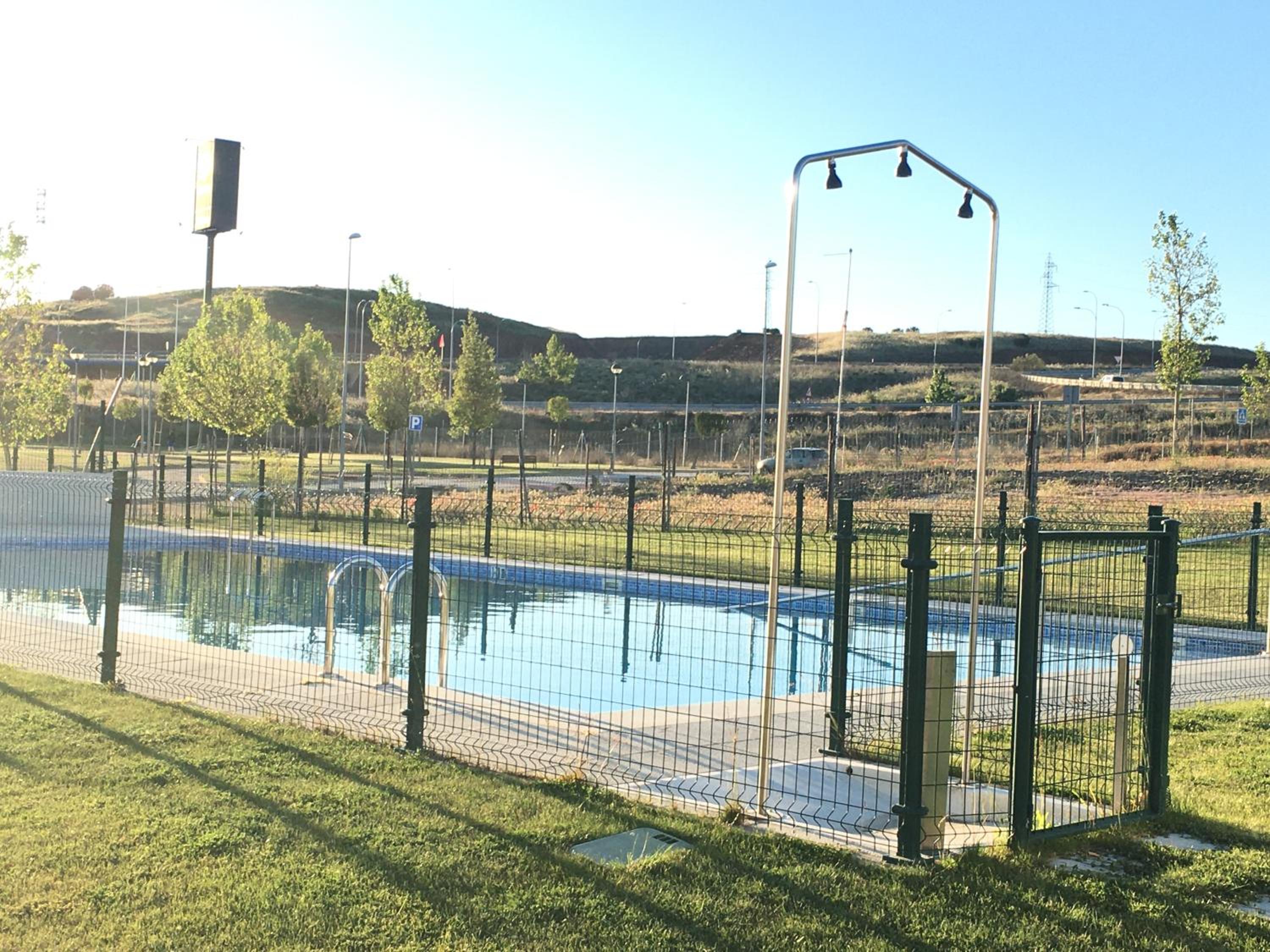 Apartamento nuevo, accesible y con piscina !!!