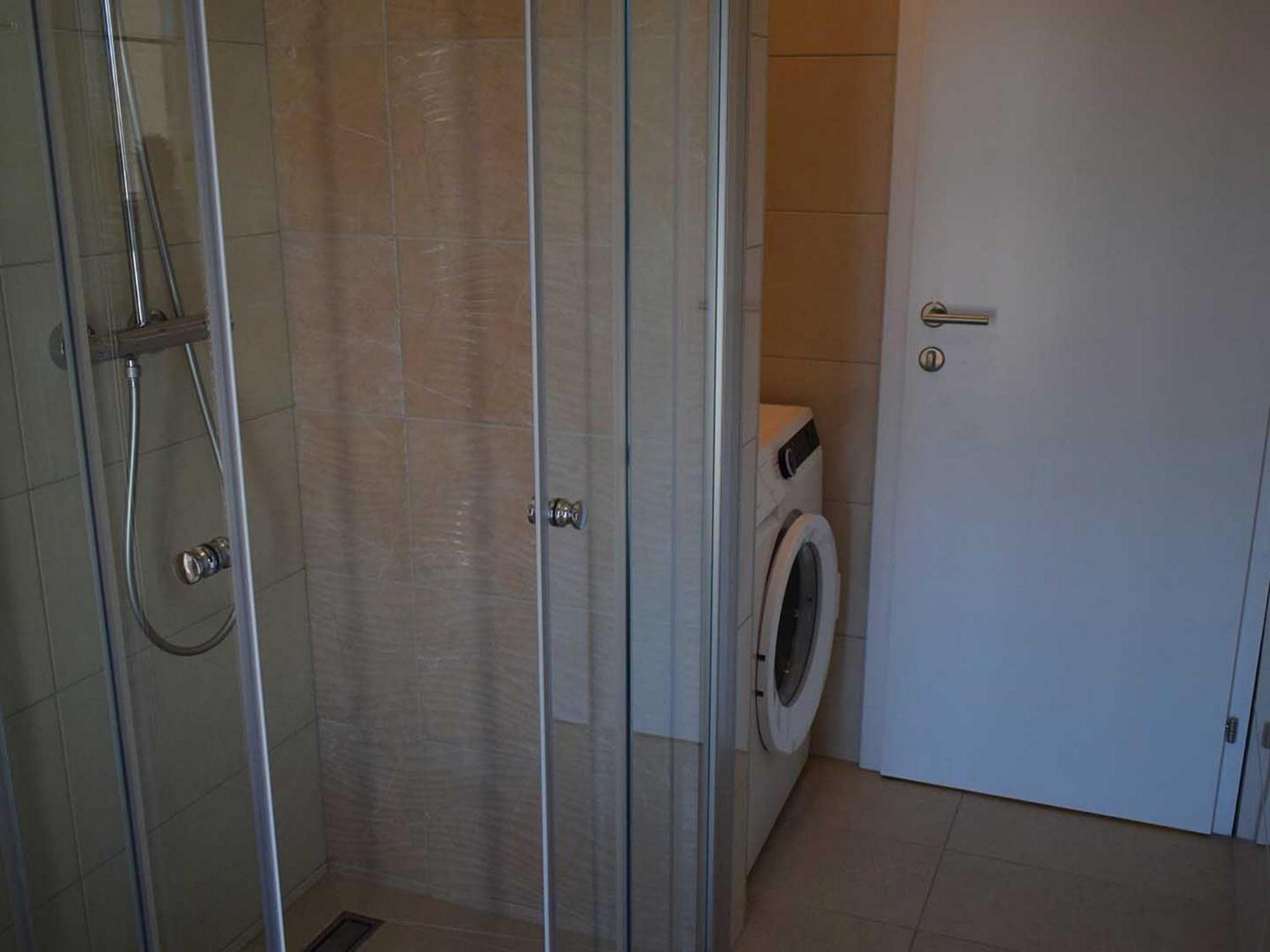 Apartment Anniken en Trogir — bathroom