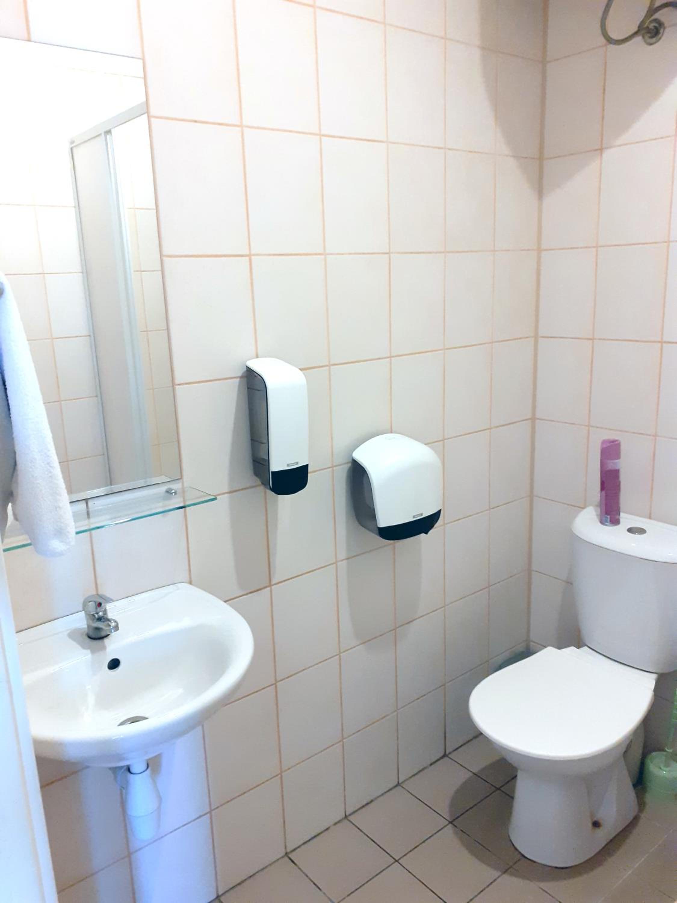 Photo 9