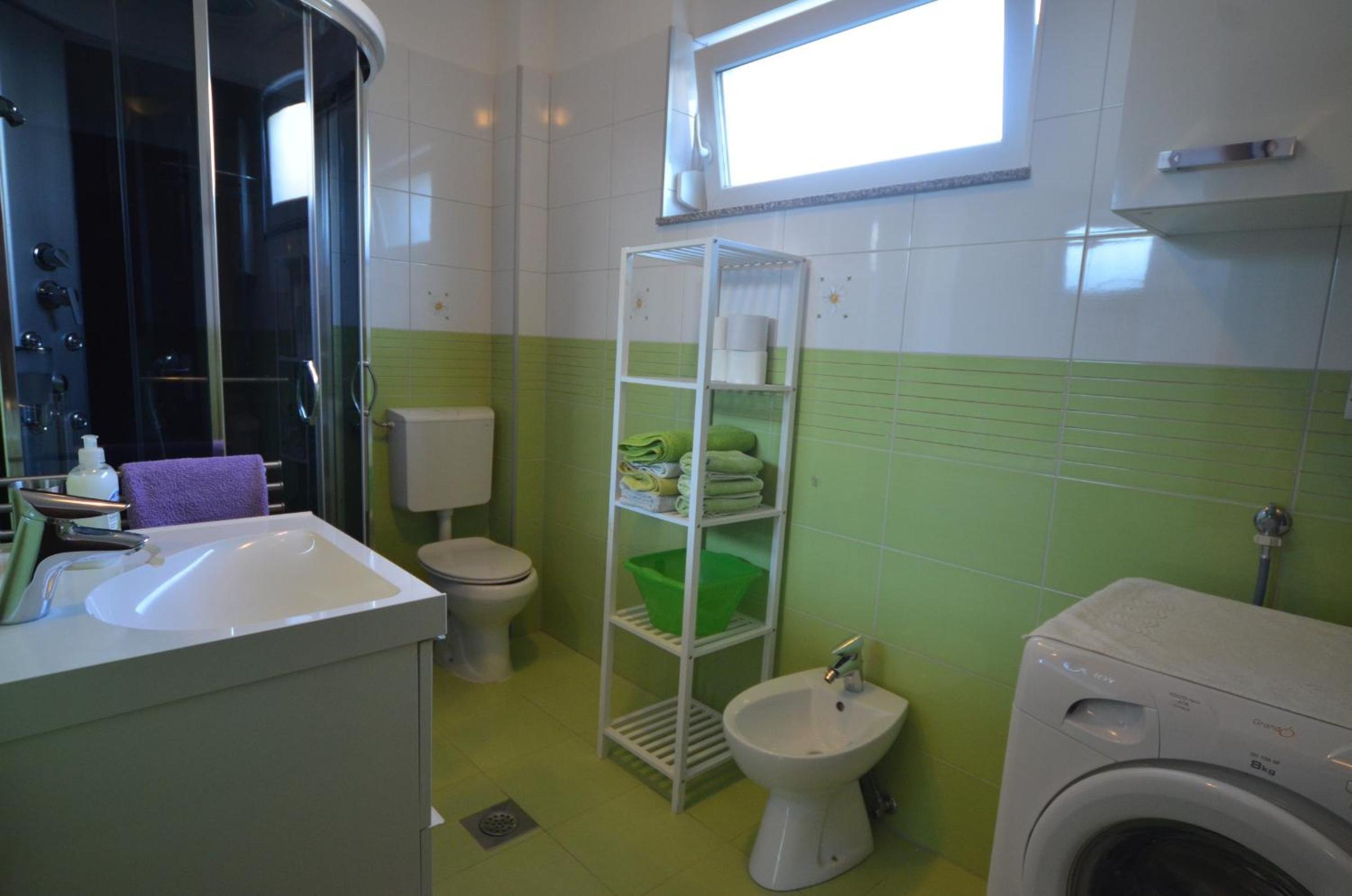 Photo 46