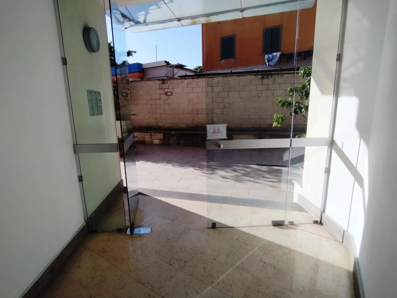Appartamento vicino Metro C - Mirti