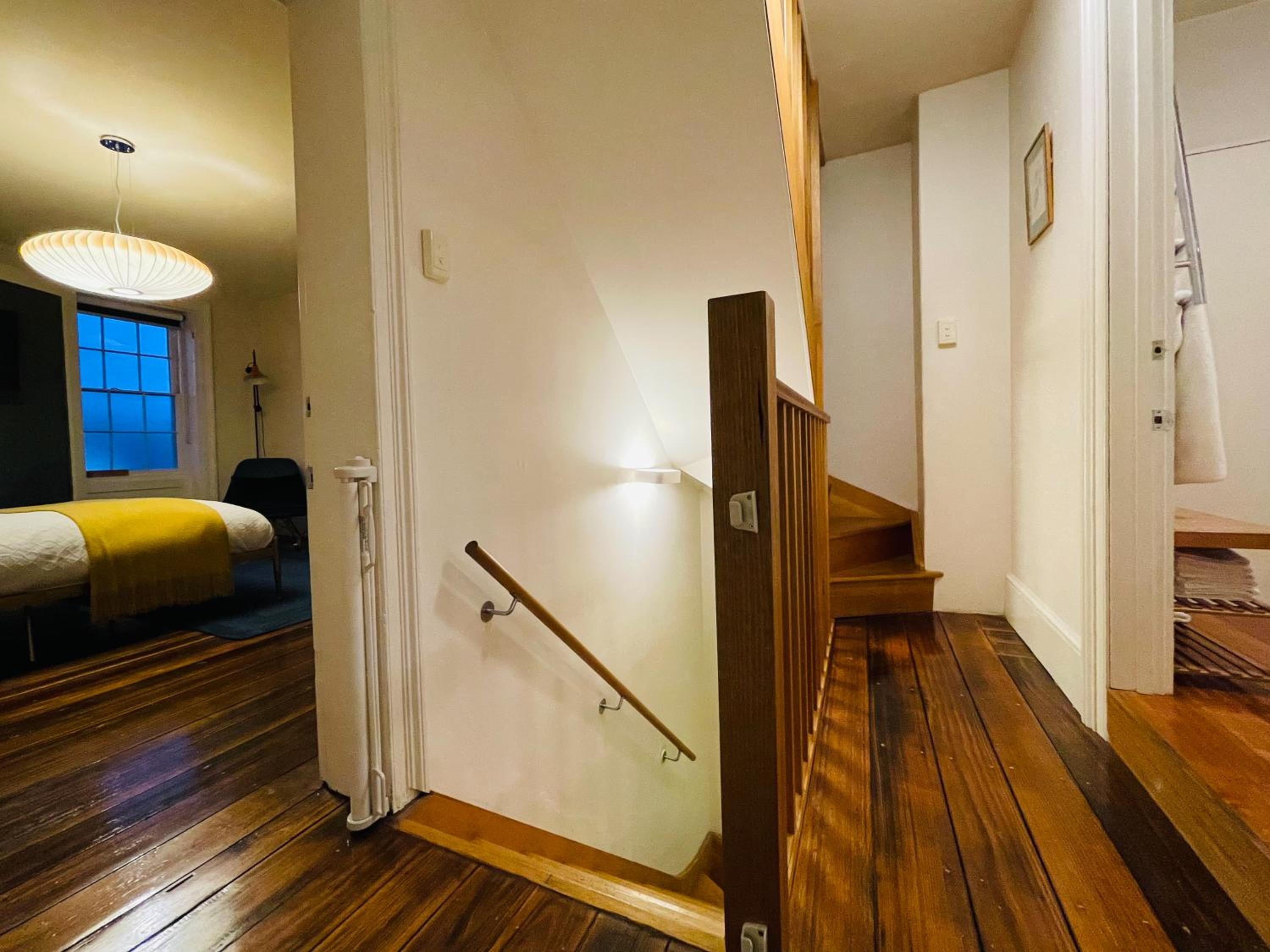 Lotus Gogh Apartment
