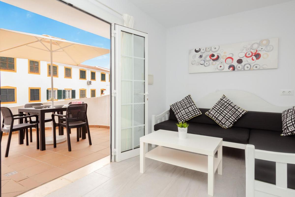 Apartmento con terraza privada-c1 view 3