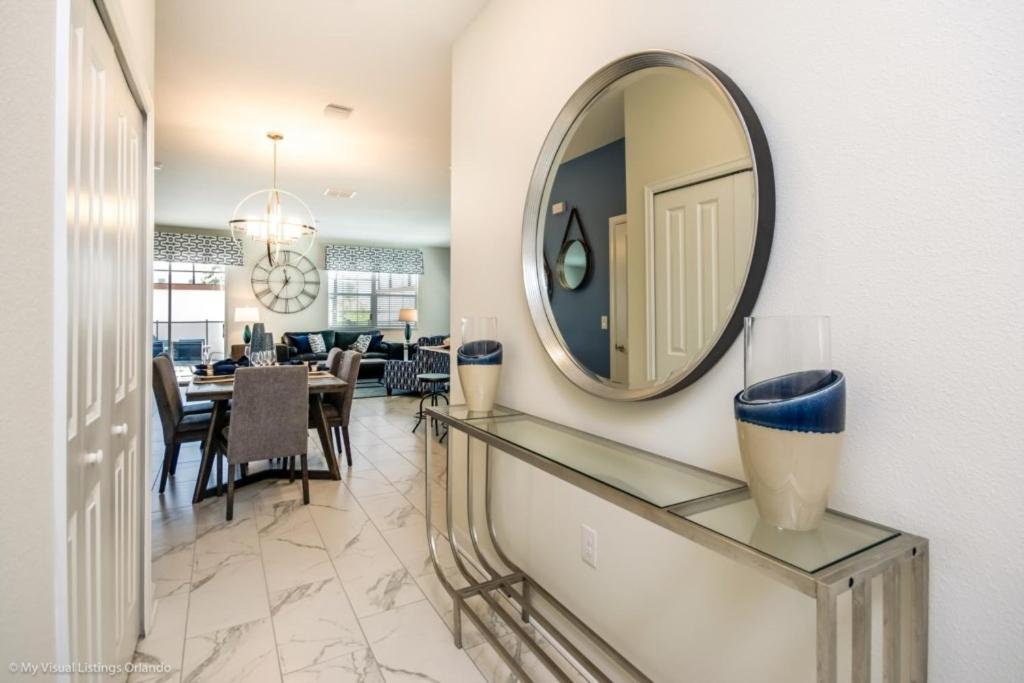 Luxury 5 Bed Townhome With Pool townhouse view 2