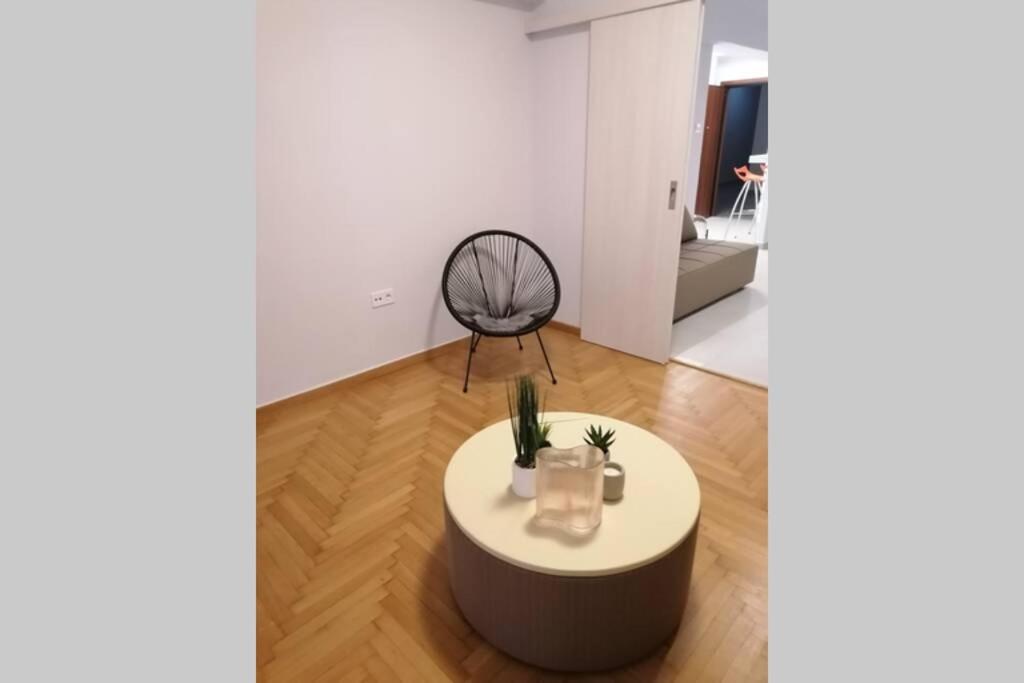 Athens City Apartment next to Intercontinental I photo 2