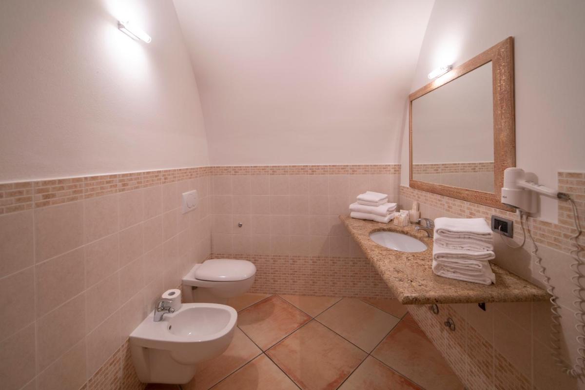 Photo 52